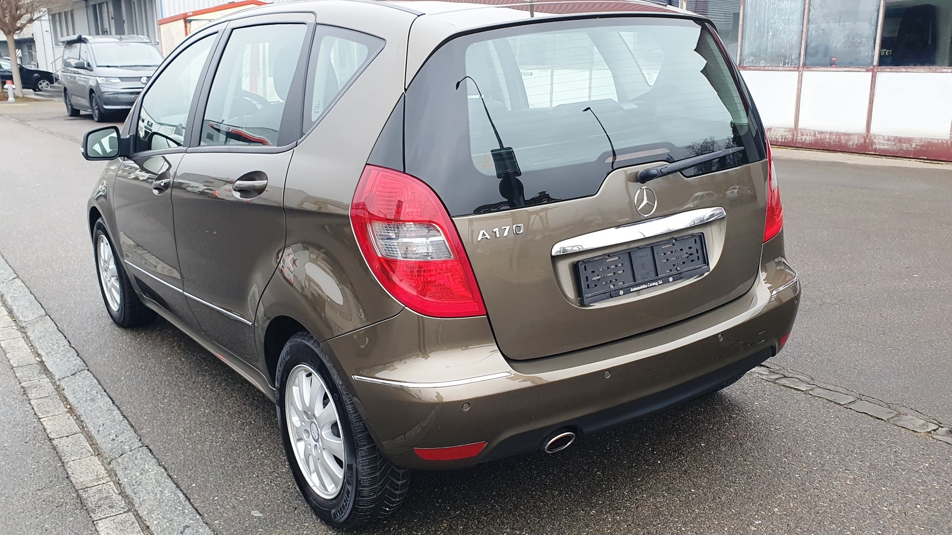 MERCEDES-BENZ A 170 Avantgarde Edition A-image-5