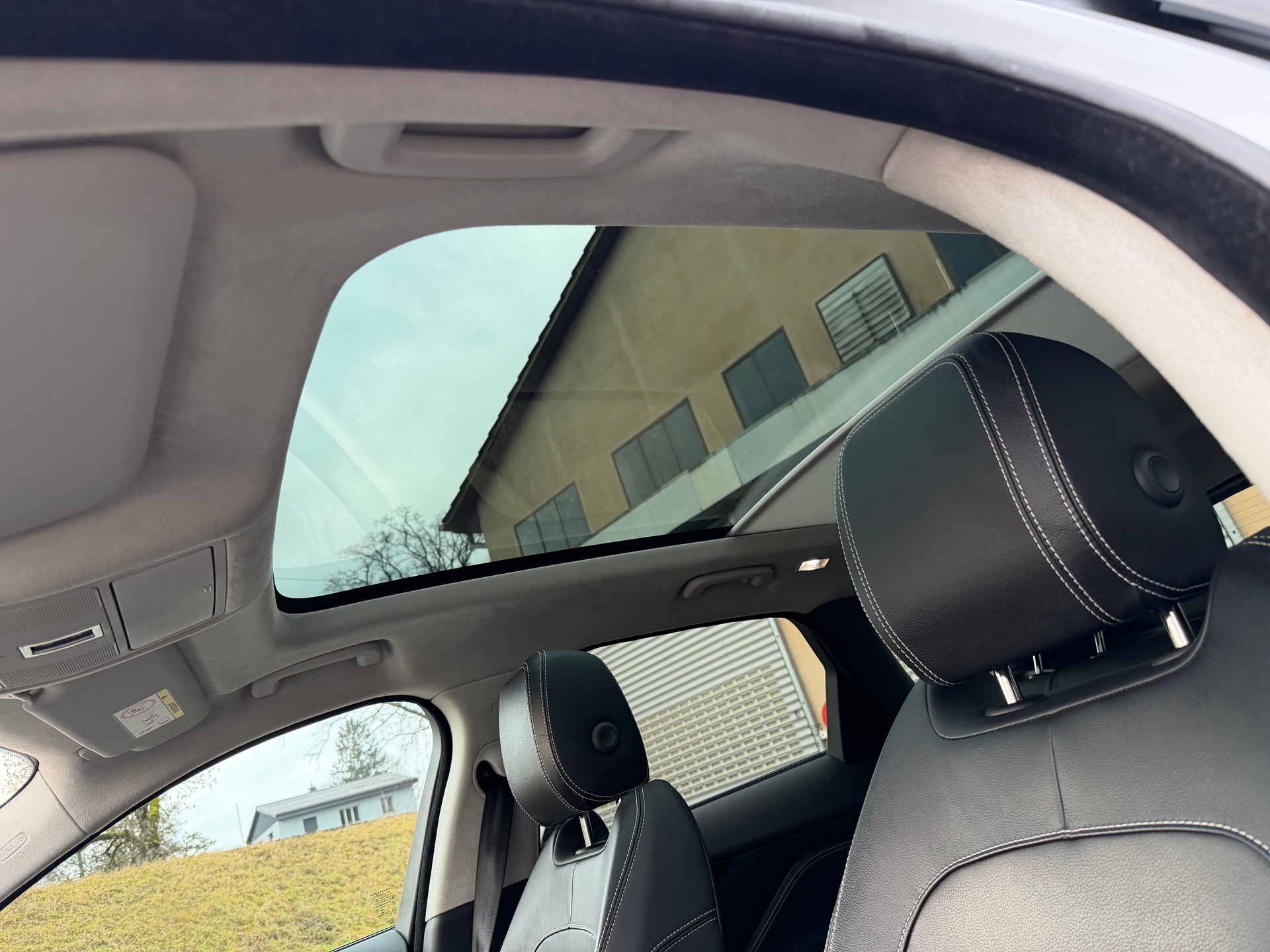 JAGUAR F-Pace 3.0 TD R-Sport AWD Automatik-image-9