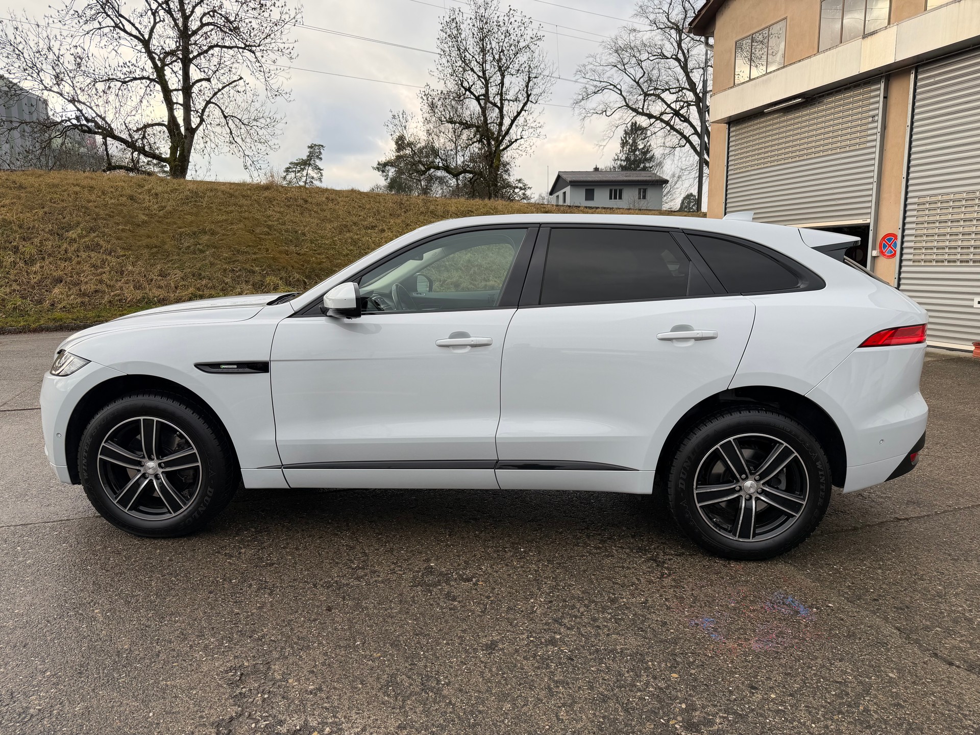 JAGUAR F-Pace 3.0 TD R-Sport AWD Automatik-image-1
