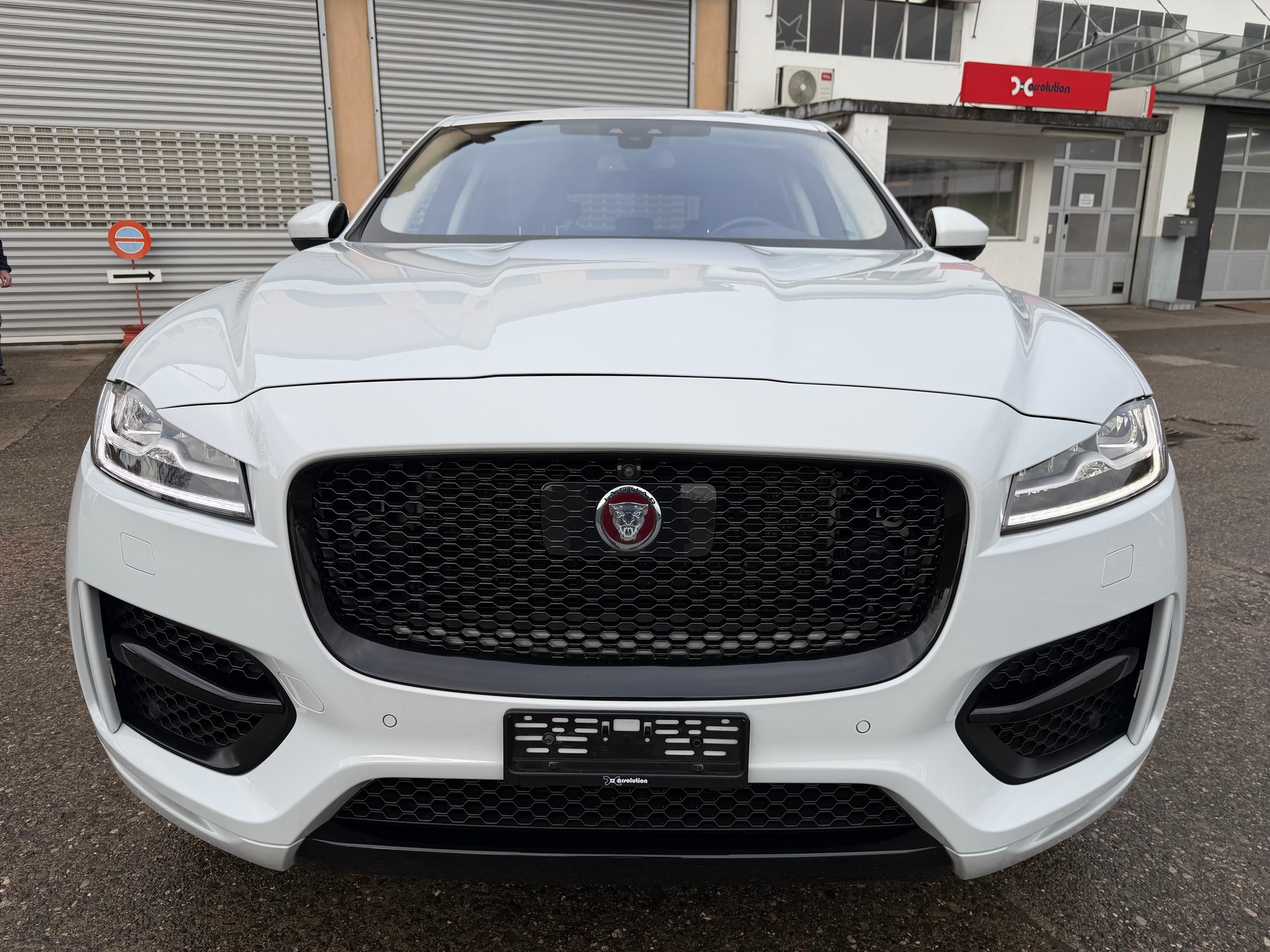 JAGUAR F-Pace 3.0 TD R-Sport AWD Automatik-image-7