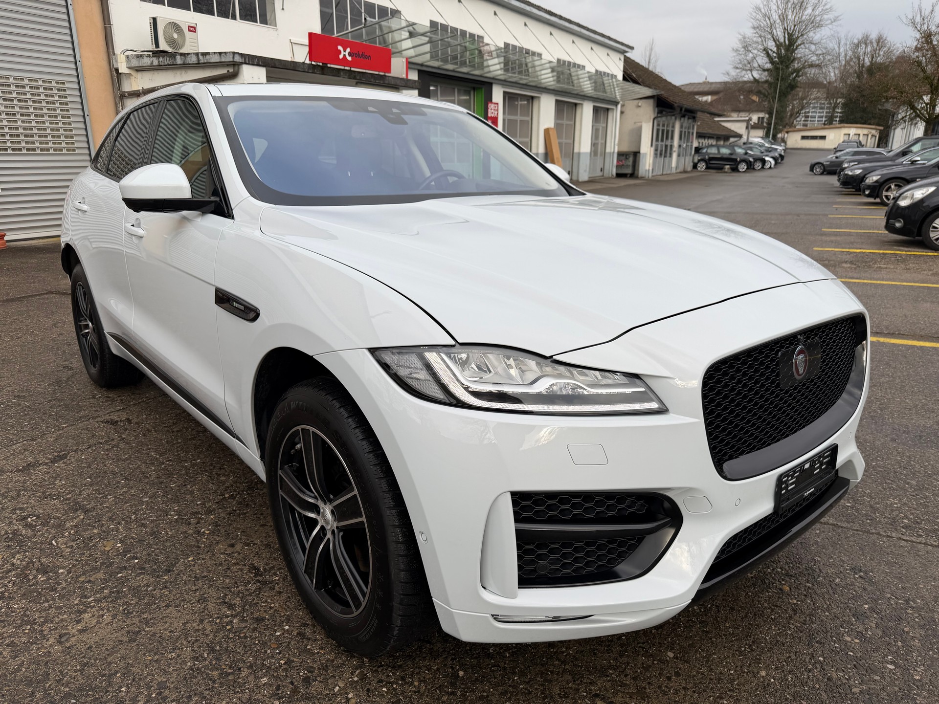 JAGUAR F-Pace 3.0 TD R-Sport AWD Automatik-image-6