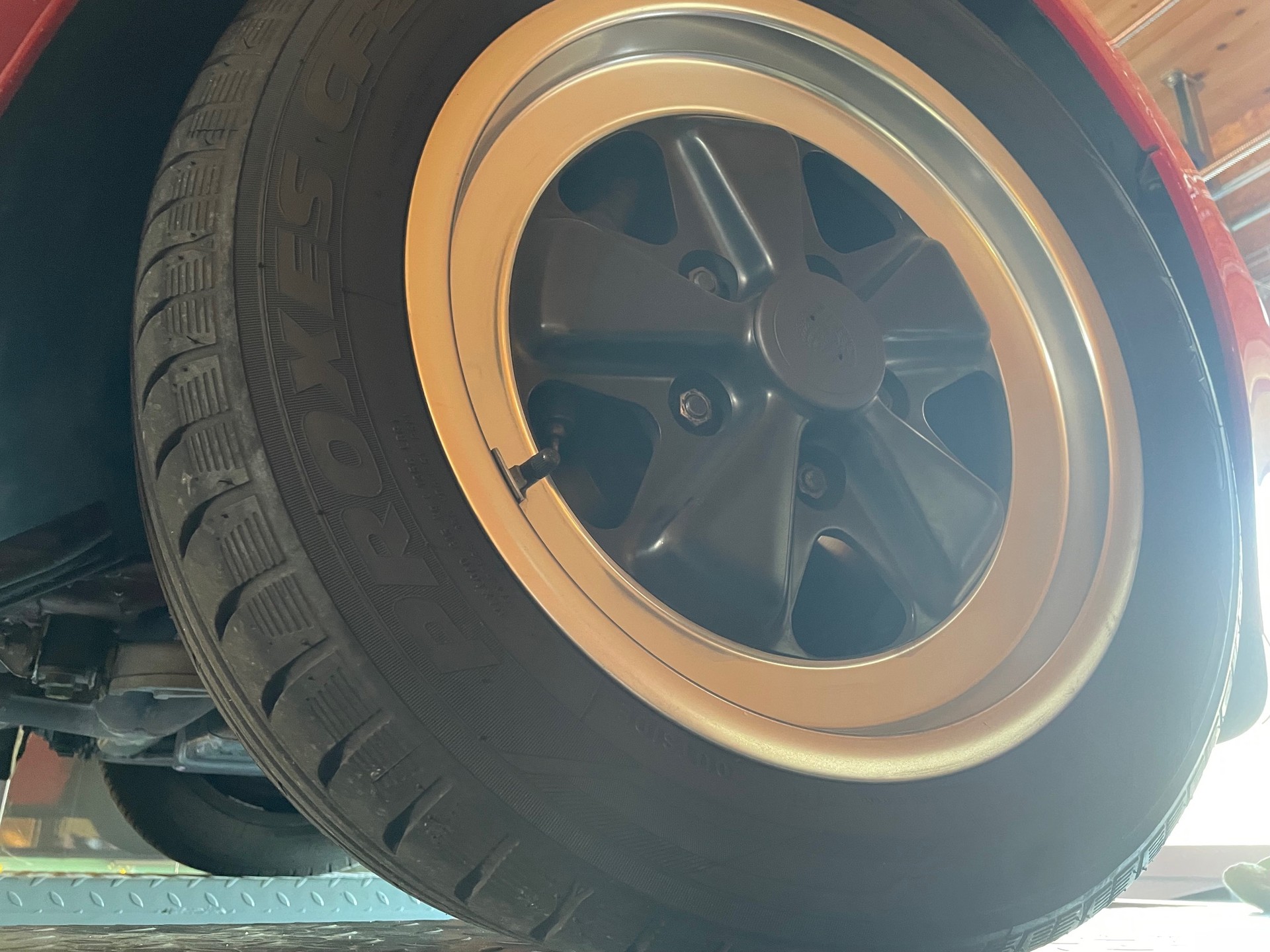 PORSCHE Turbo - Veteranenfahrzeug - Fuchsfelgen-image-9