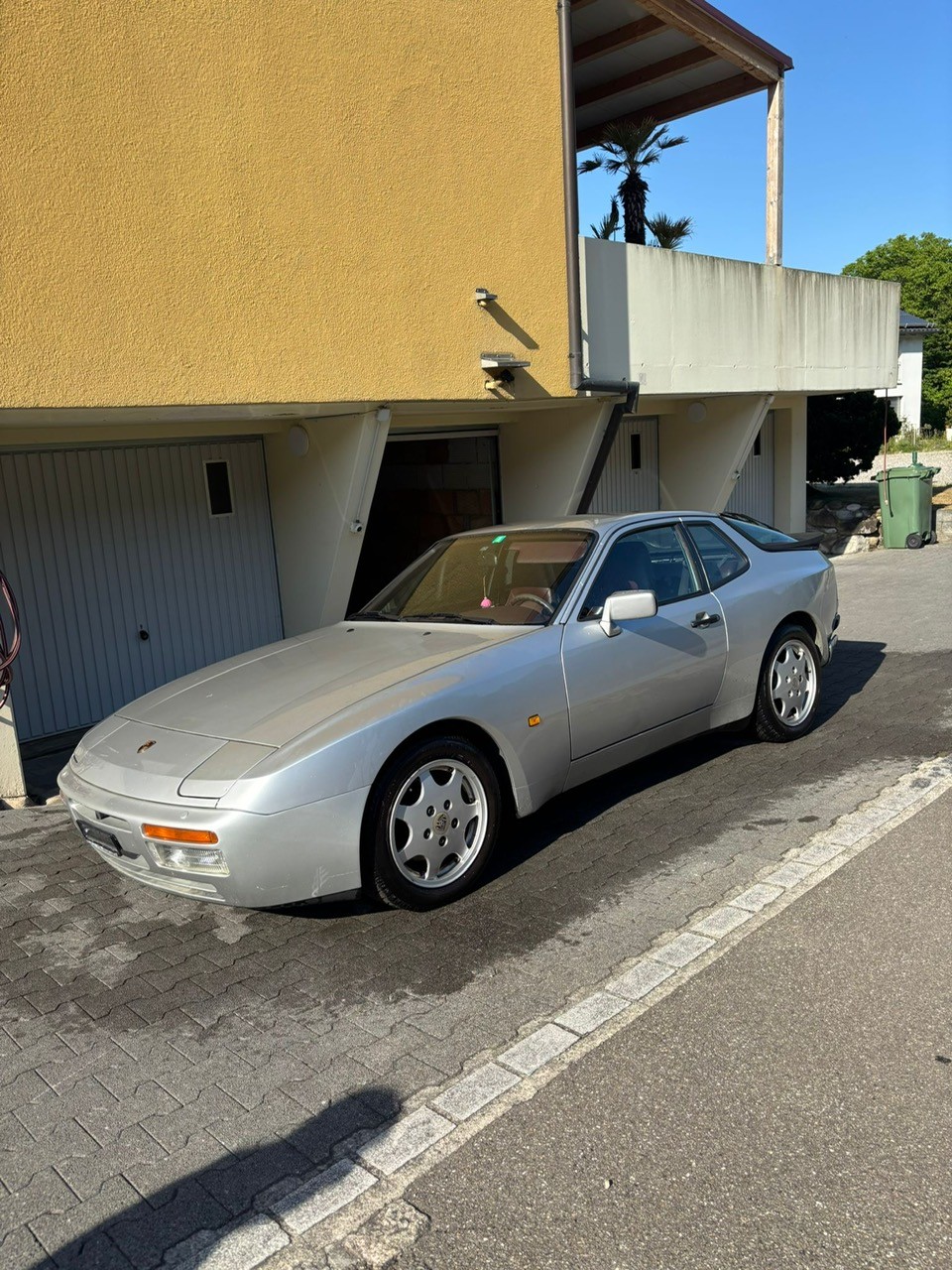 PORSCHE S2-image-1