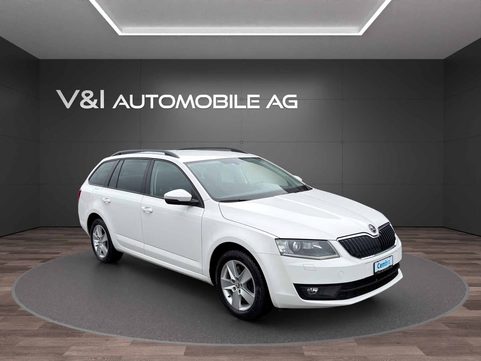 SKODA Octavia Combi 2.0 TDI Style 4x4 DSG-image-1