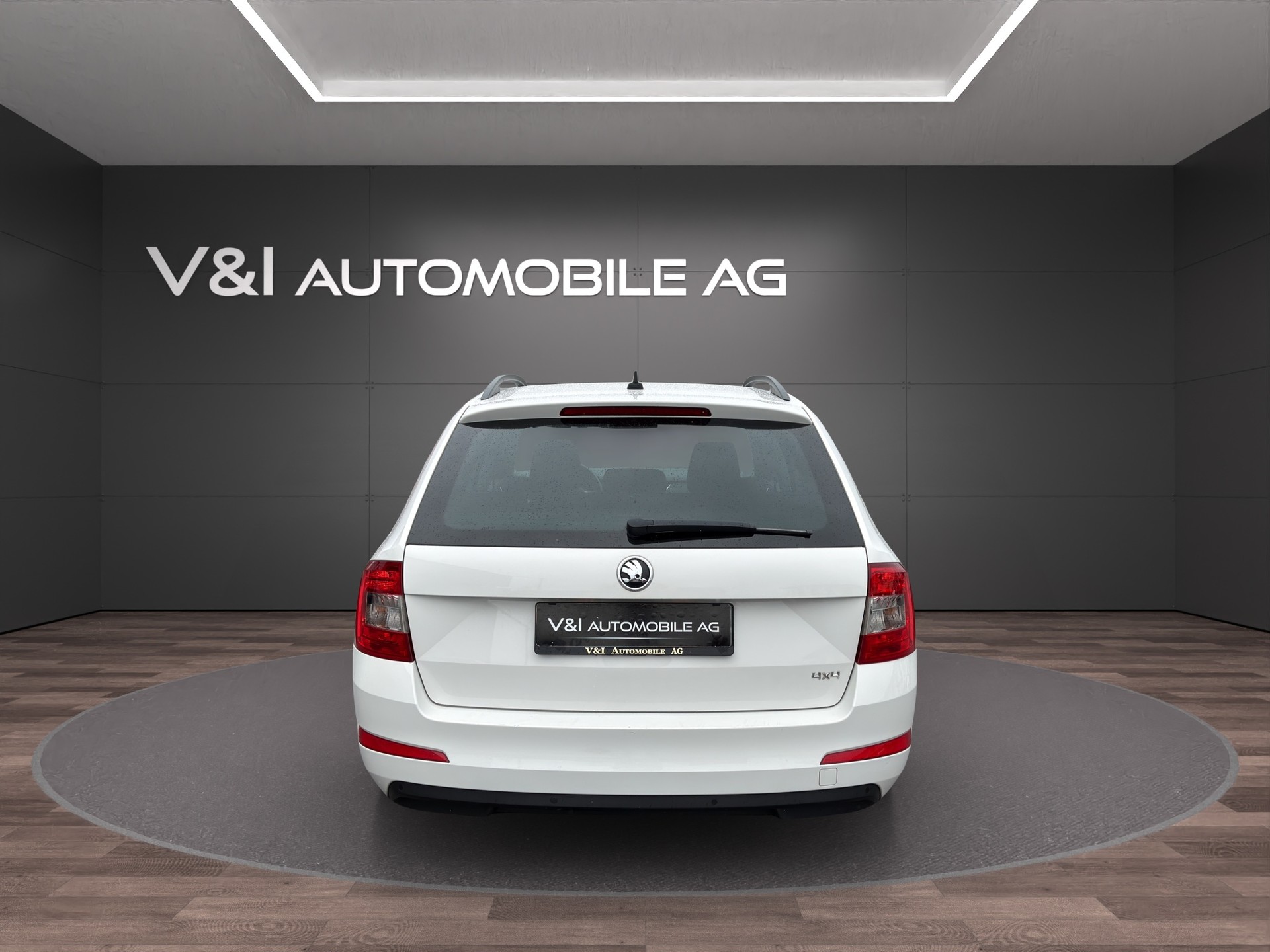 SKODA Octavia Combi 2.0 TDI Style 4x4 DSG-image-5