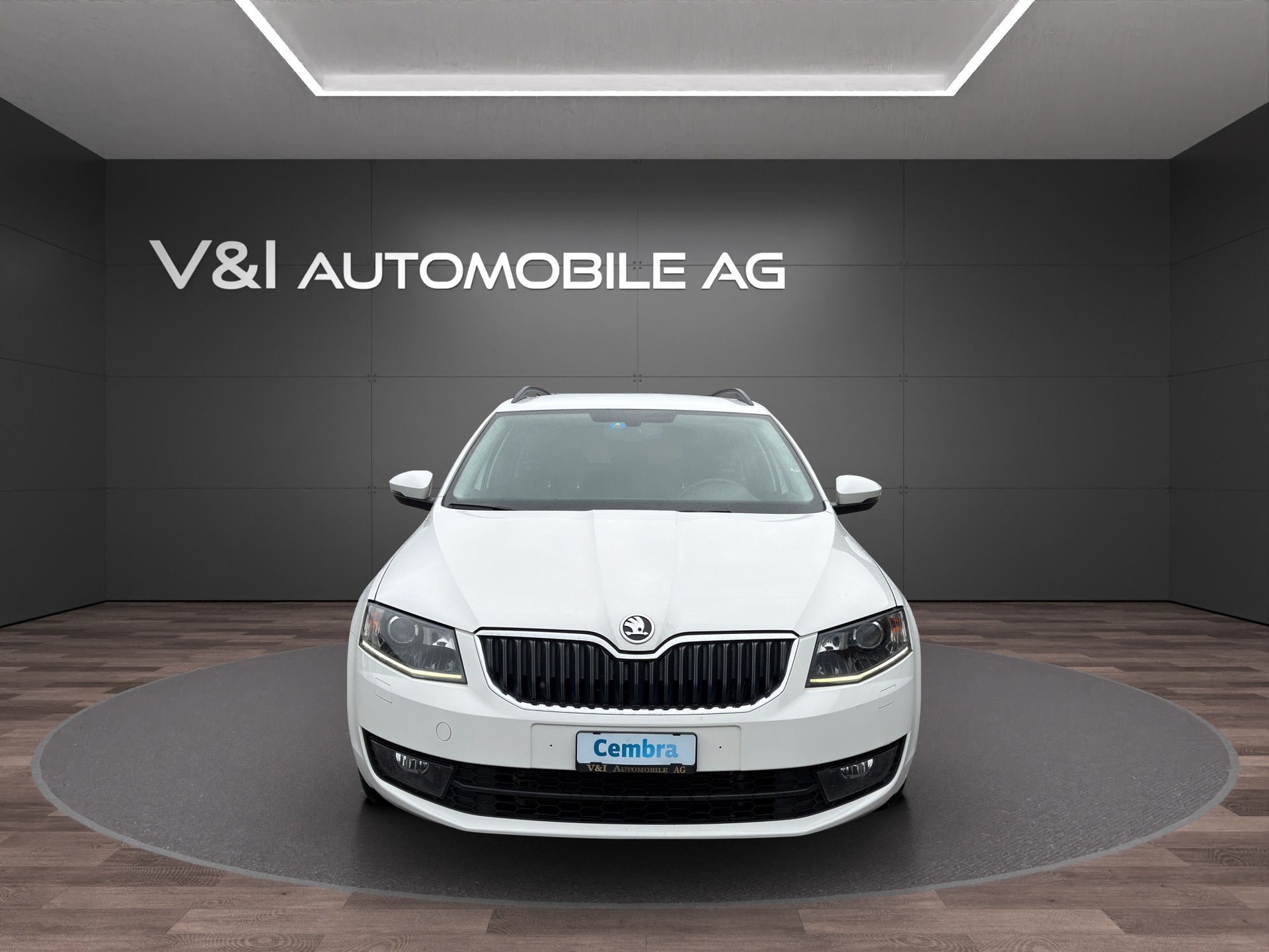 SKODA Octavia Combi 2.0 TDI Style 4x4 DSG-image-2