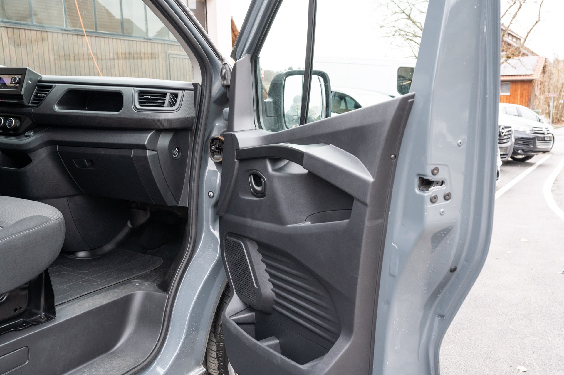 RENAULT Trafic 2.0 Blue dCi 150 Advance L2H1 EDC EN-image-29