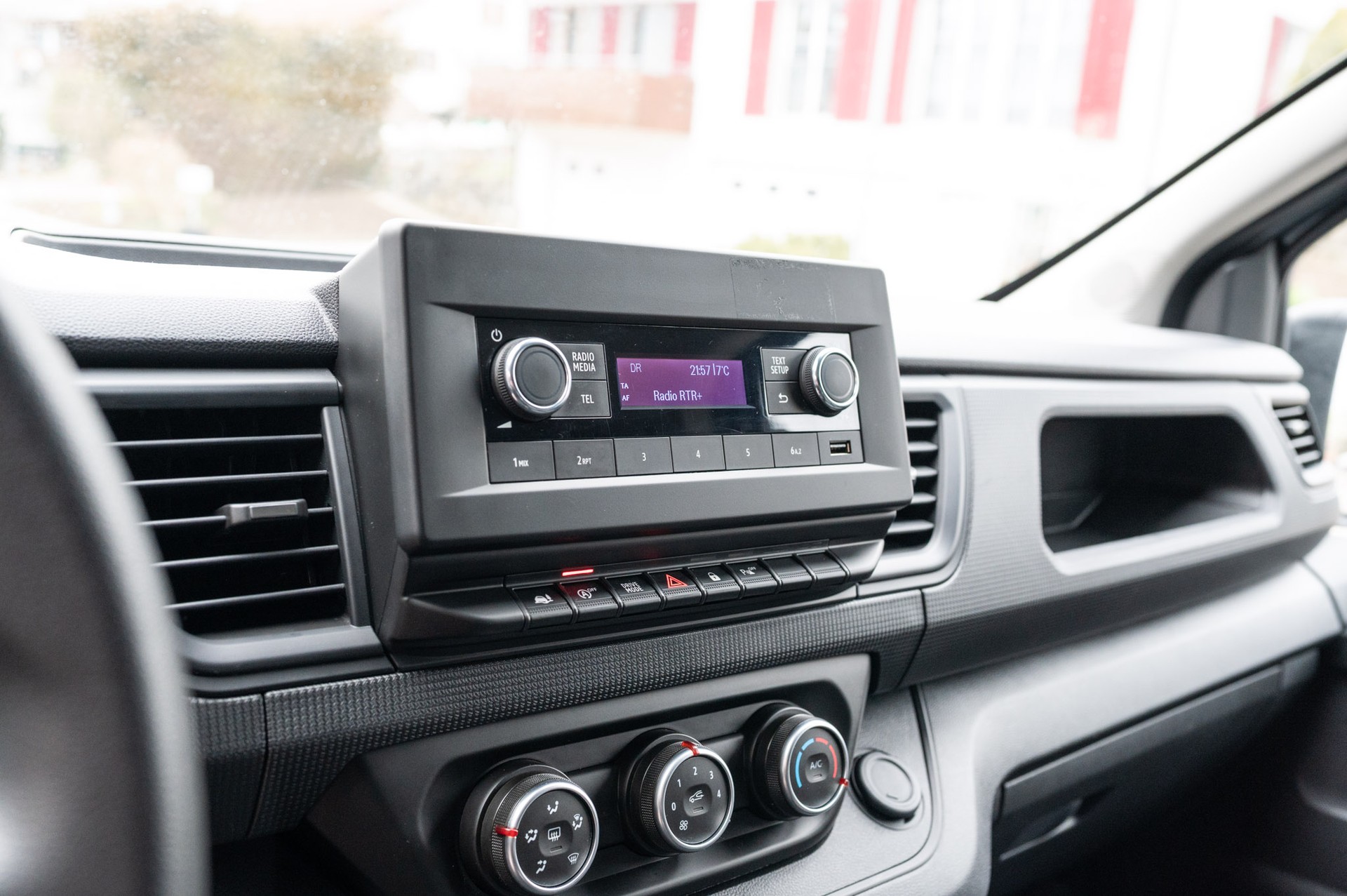 RENAULT Trafic 2.0 Blue dCi 150 Advance L2H1 EDC EN-image-23