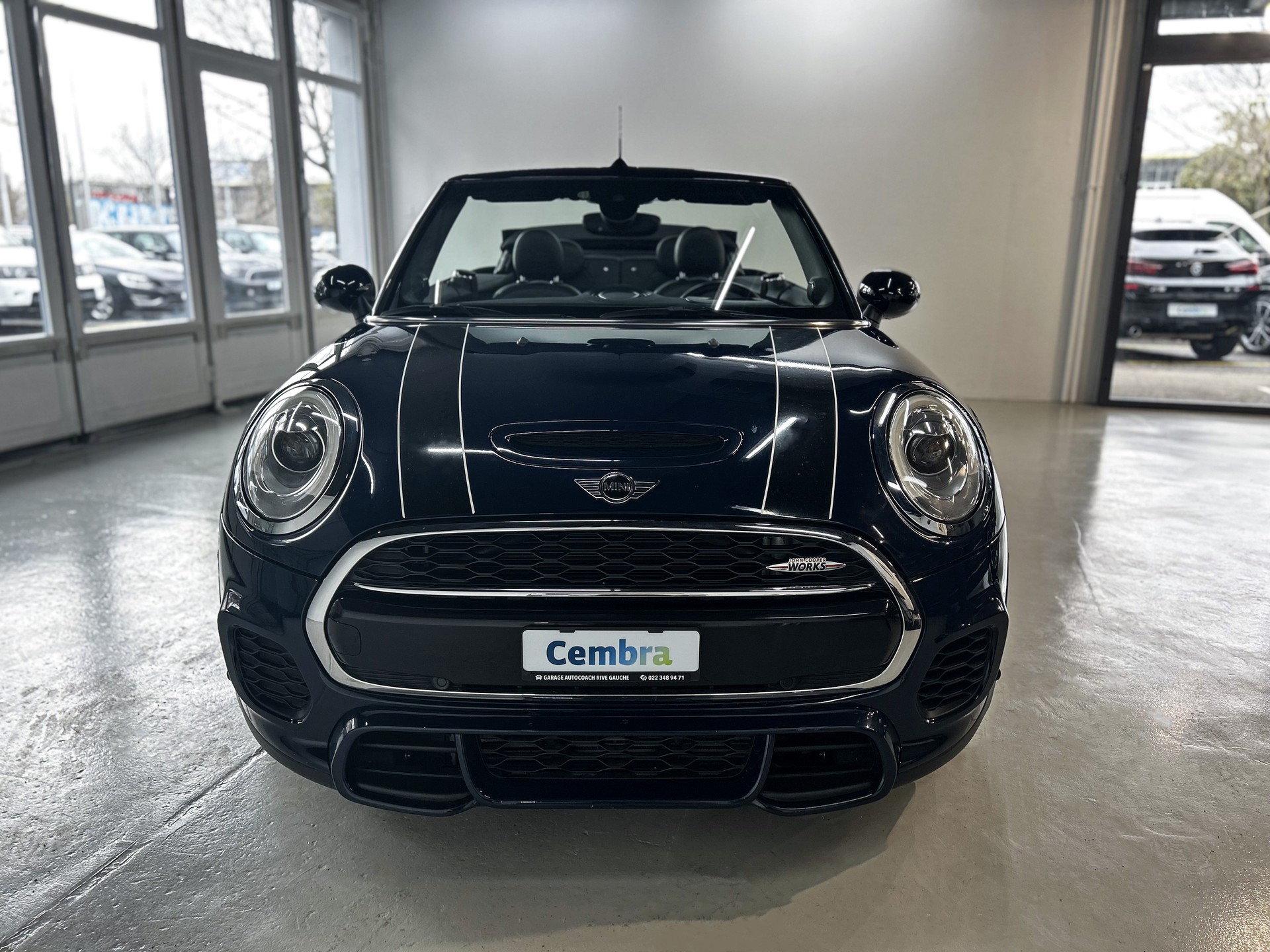 MINI Cooper John Cooper Works Cabriolet Steptronic-image-4