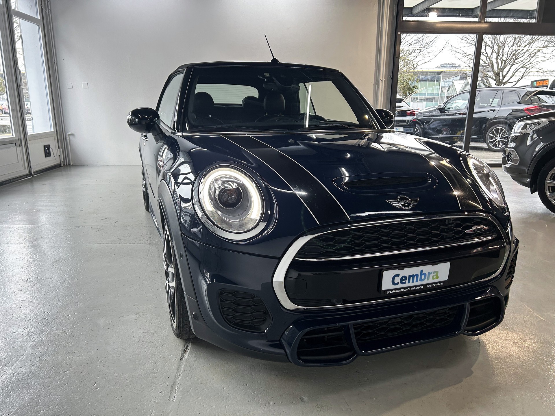 MINI Cooper John Cooper Works Cabriolet Steptronic-image-1