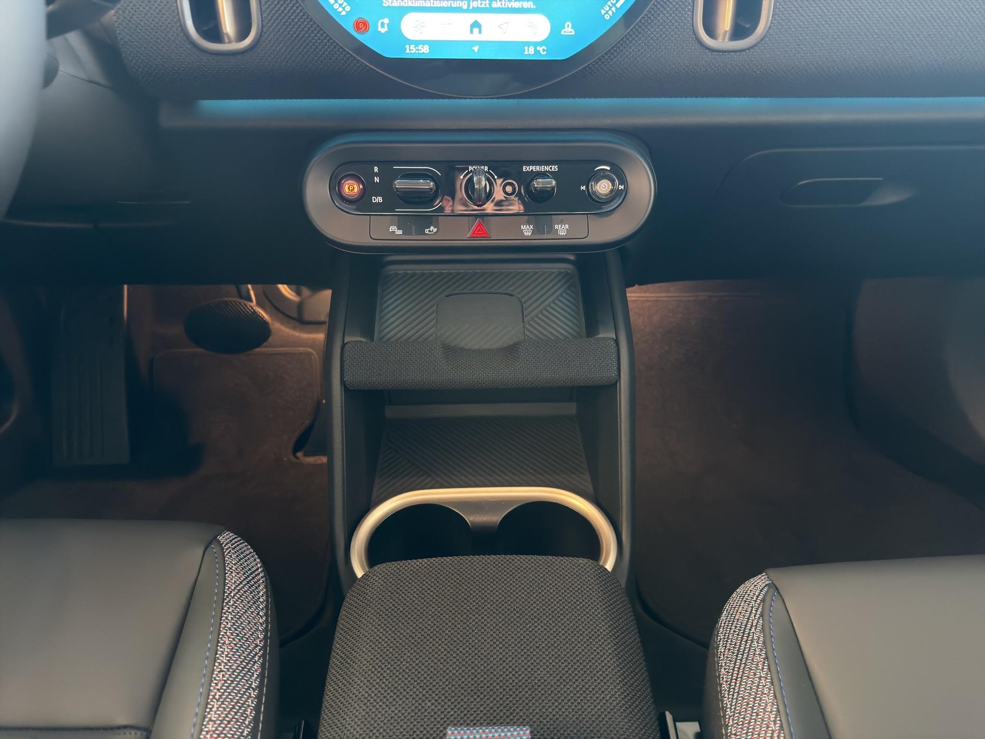MINI Countryman E Classic Trim-image-15