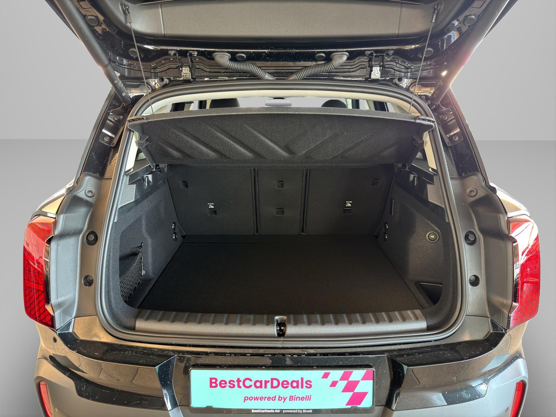 MINI Countryman E Classic Trim-image-9