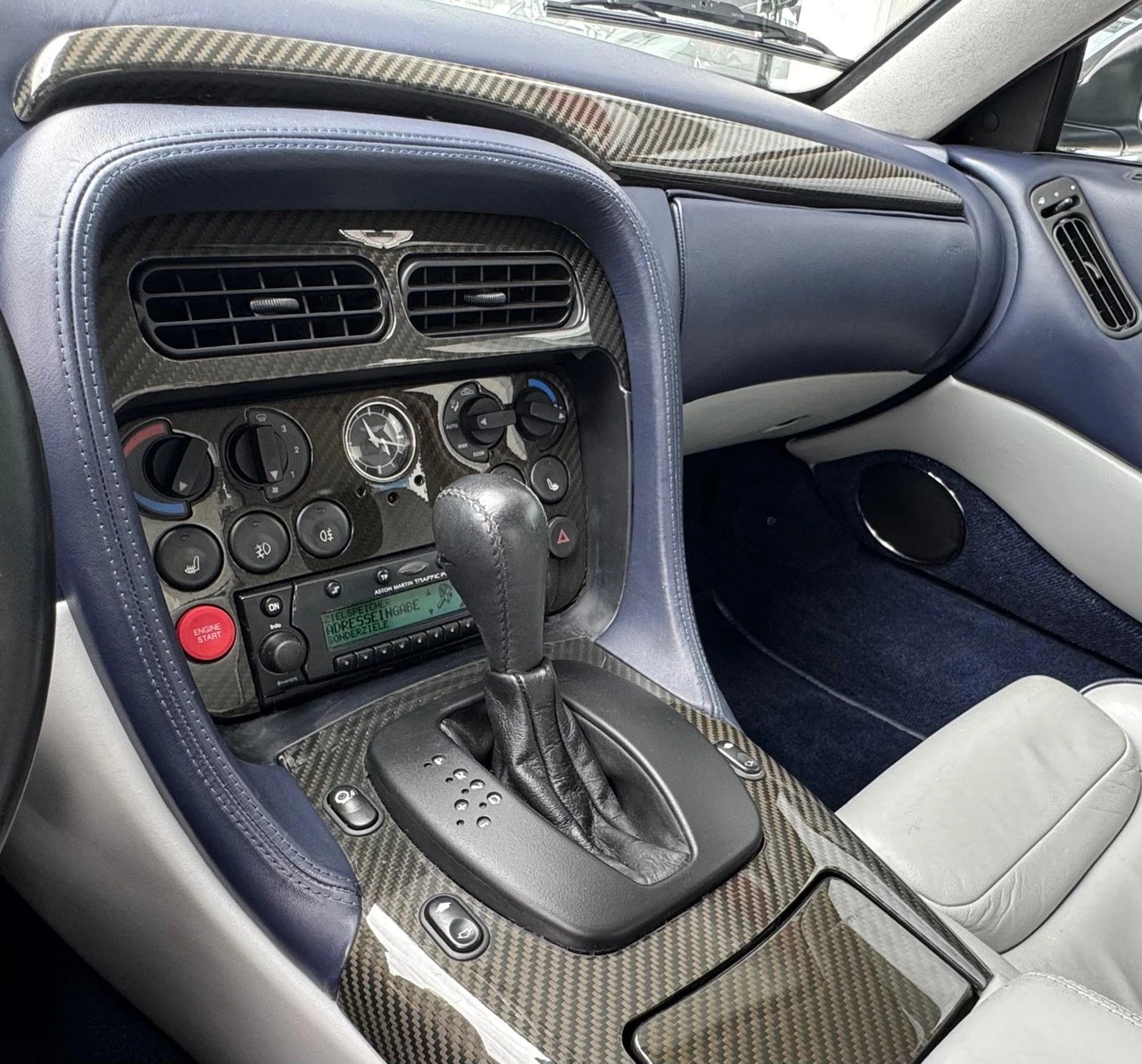 ASTON MARTIN DB7 Vantage-image-13
