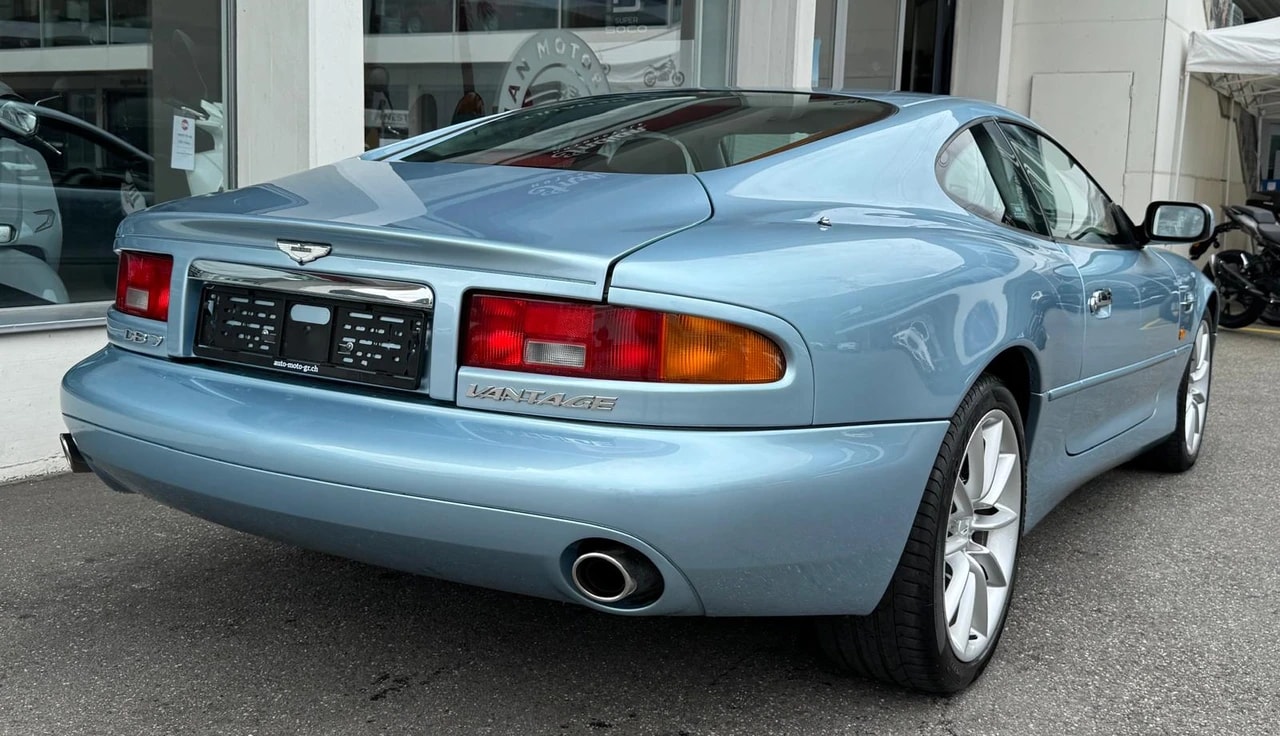 ASTON MARTIN DB7 Vantage-image-4
