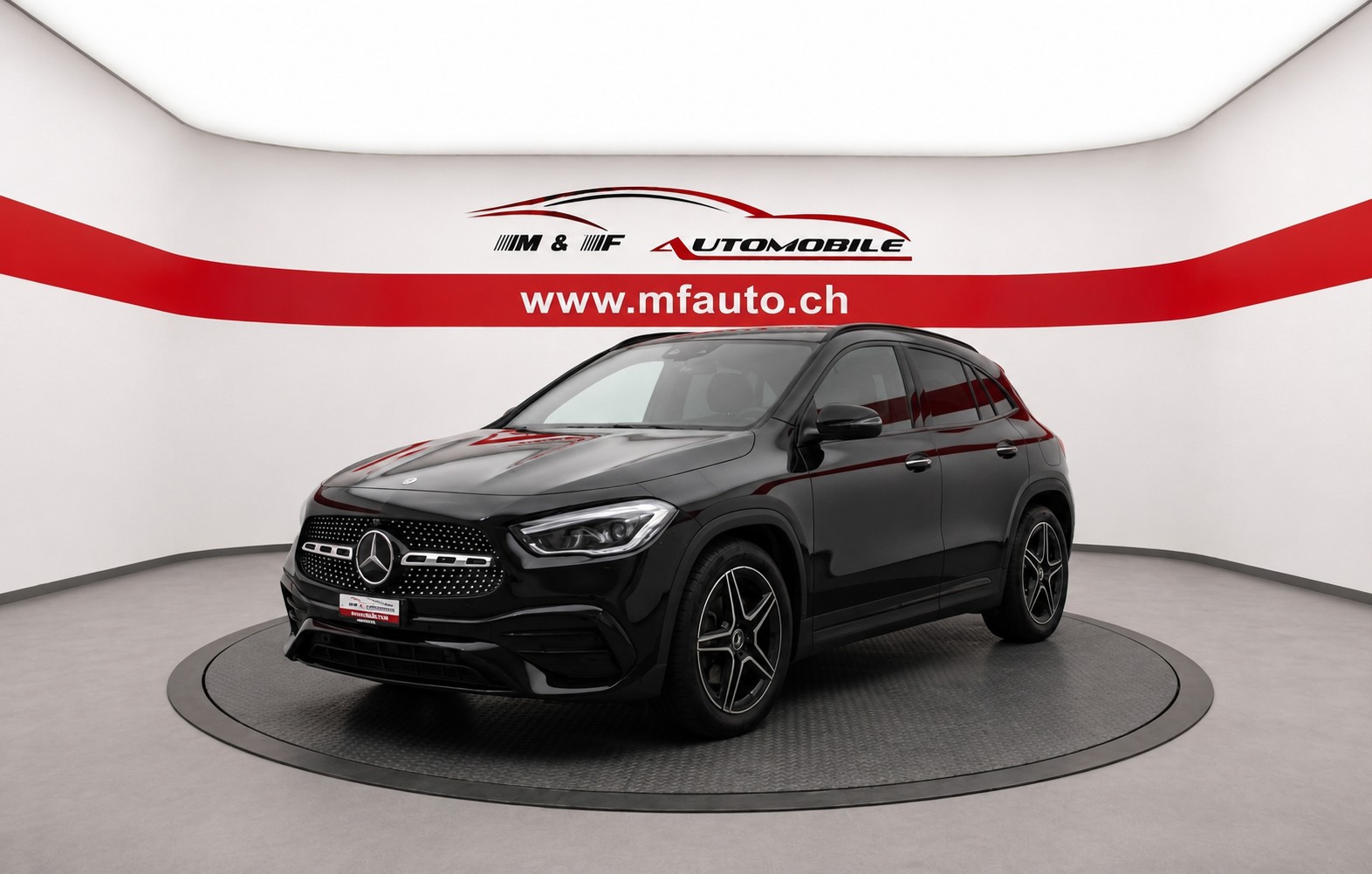 MERCEDES-BENZ GLA 200 AMG Line-image-0