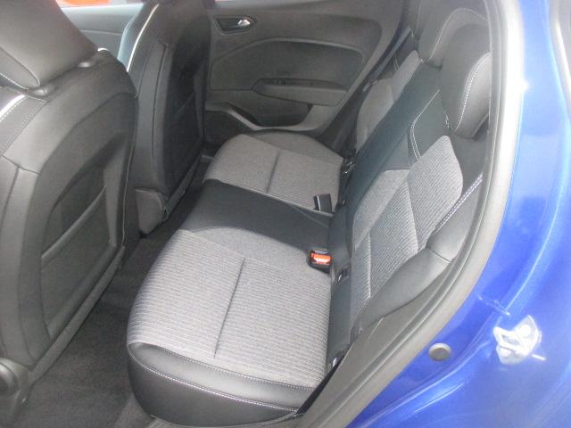 MITSUBISHI Colt 1.6 HEV Intense-image-11
