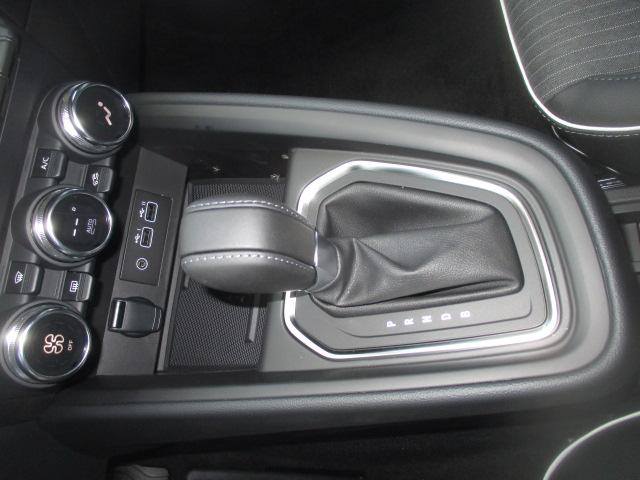 MITSUBISHI Colt 1.6 HEV Intense-image-10