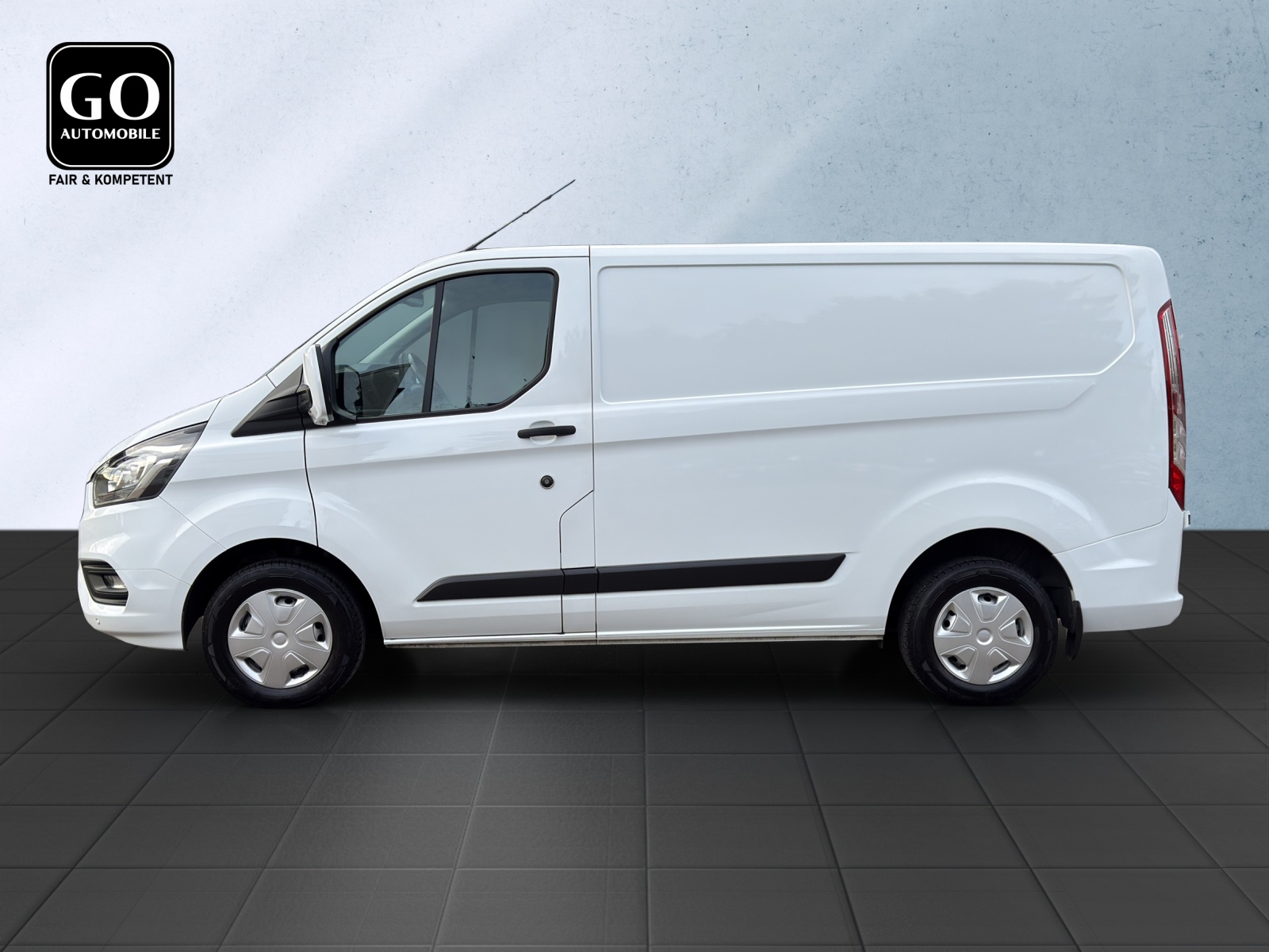 FORD Transit Custom Van 300 L1H1 Trend*AHK 2500KG*-showroom-element-3