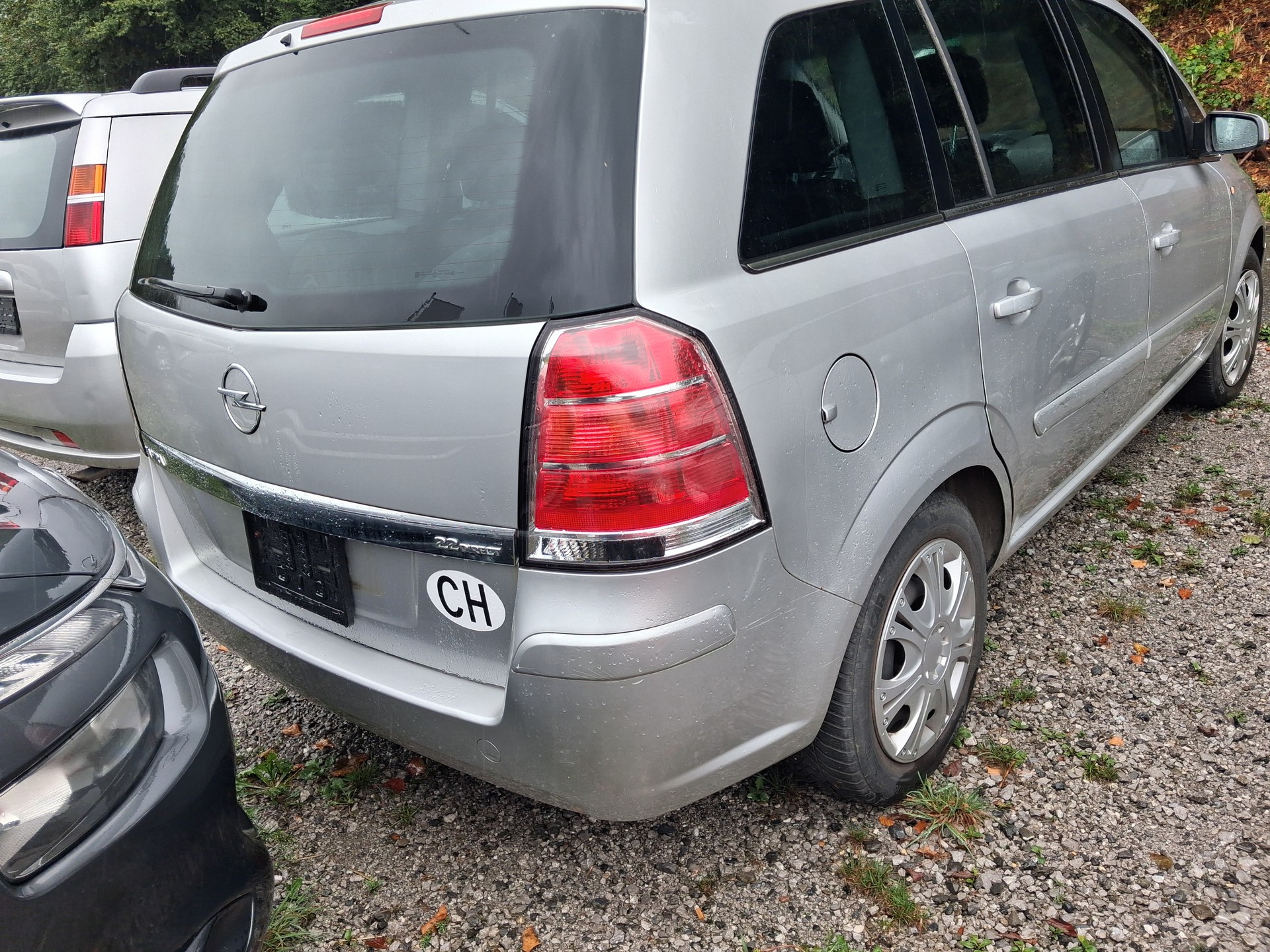 OPEL Zafira 2.2 i 16V 7 Pl.-image-3