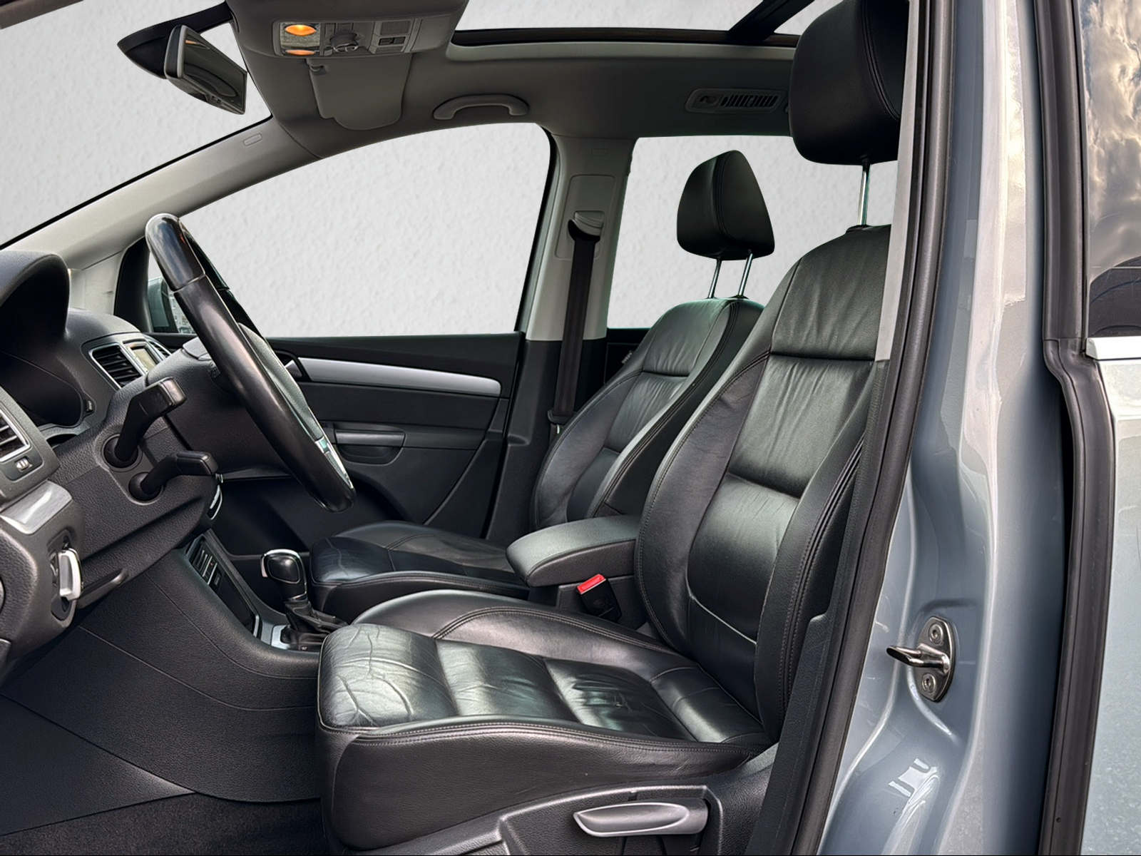 VW Sharan 2.0 TDI BlueMotion Technology Highline DSG-image-3