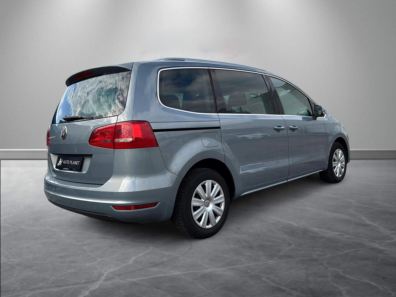VW Sharan 2.0 TDI BlueMotion Technology Highline DSG-image-2