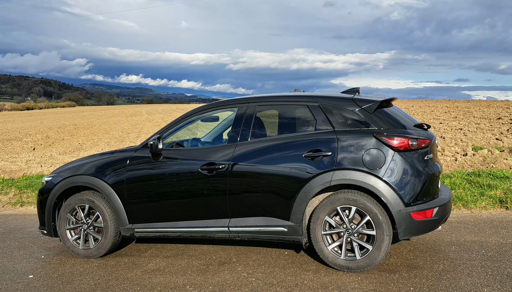 MAZDA CX-3 SKYACTIV-G 121 Revolution FWD-image-0