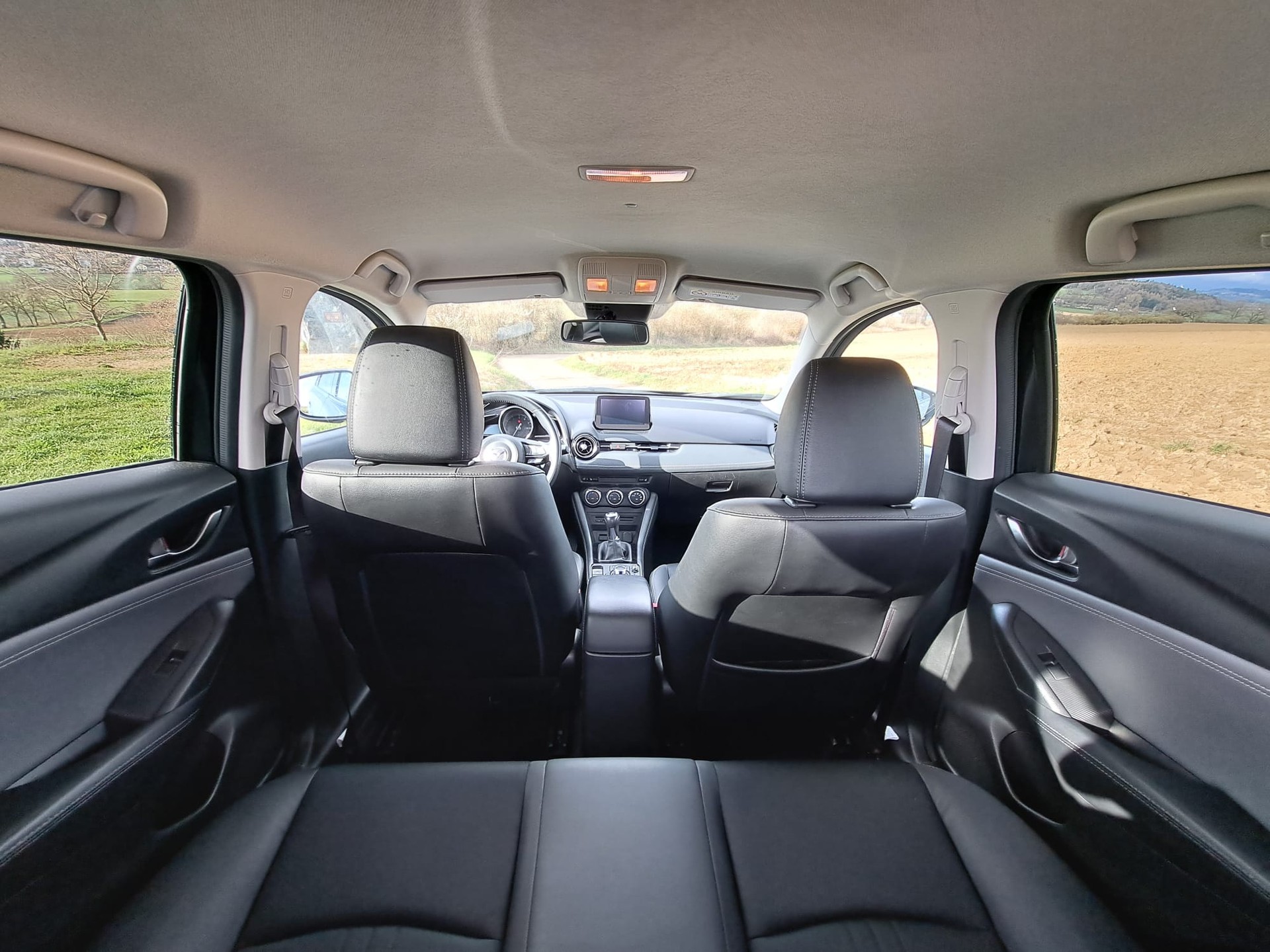 MAZDA CX-3 SKYACTIV-G 121 Revolution FWD-image-4