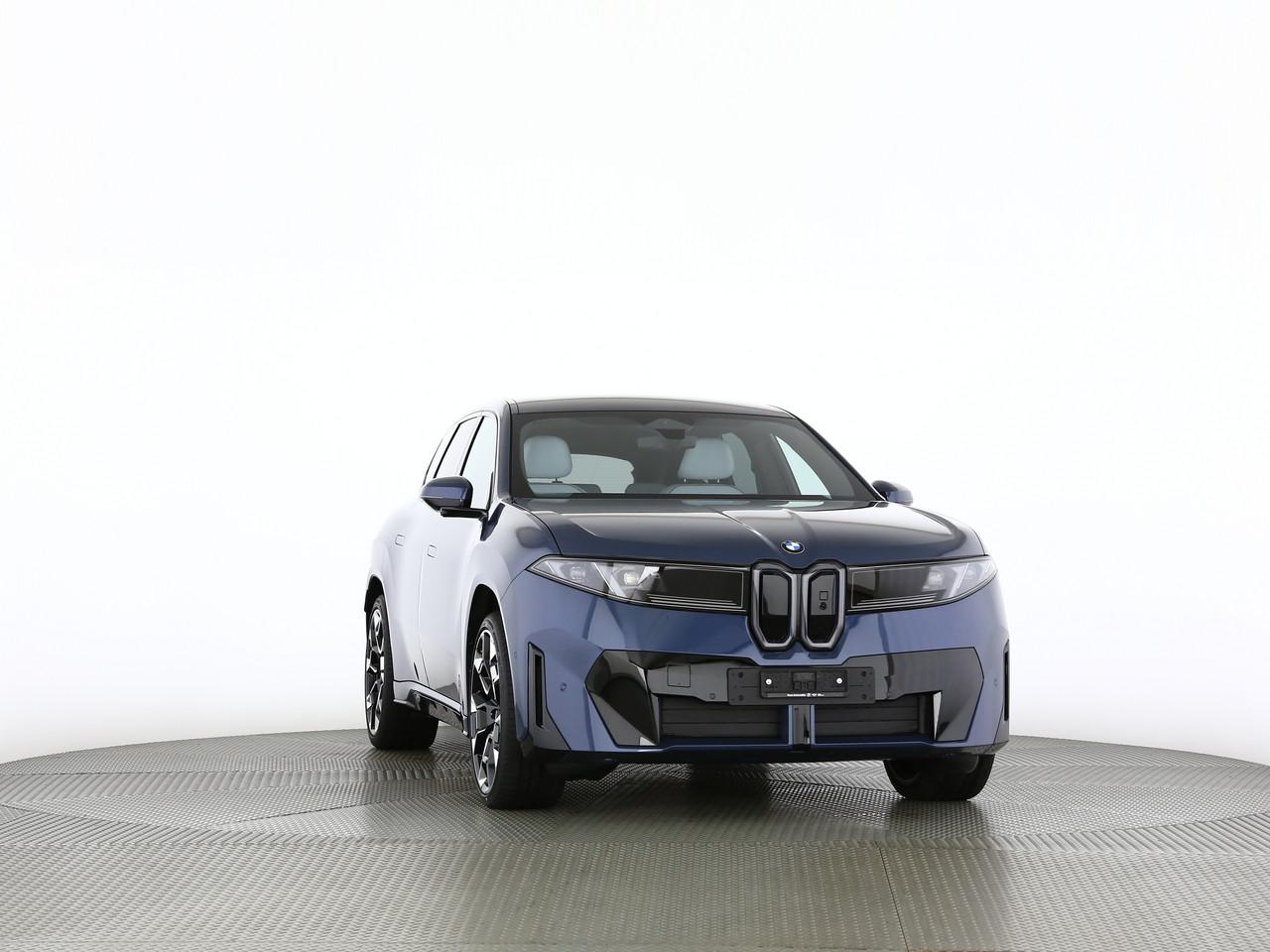 BMW iX3 50 xDrive-image-19