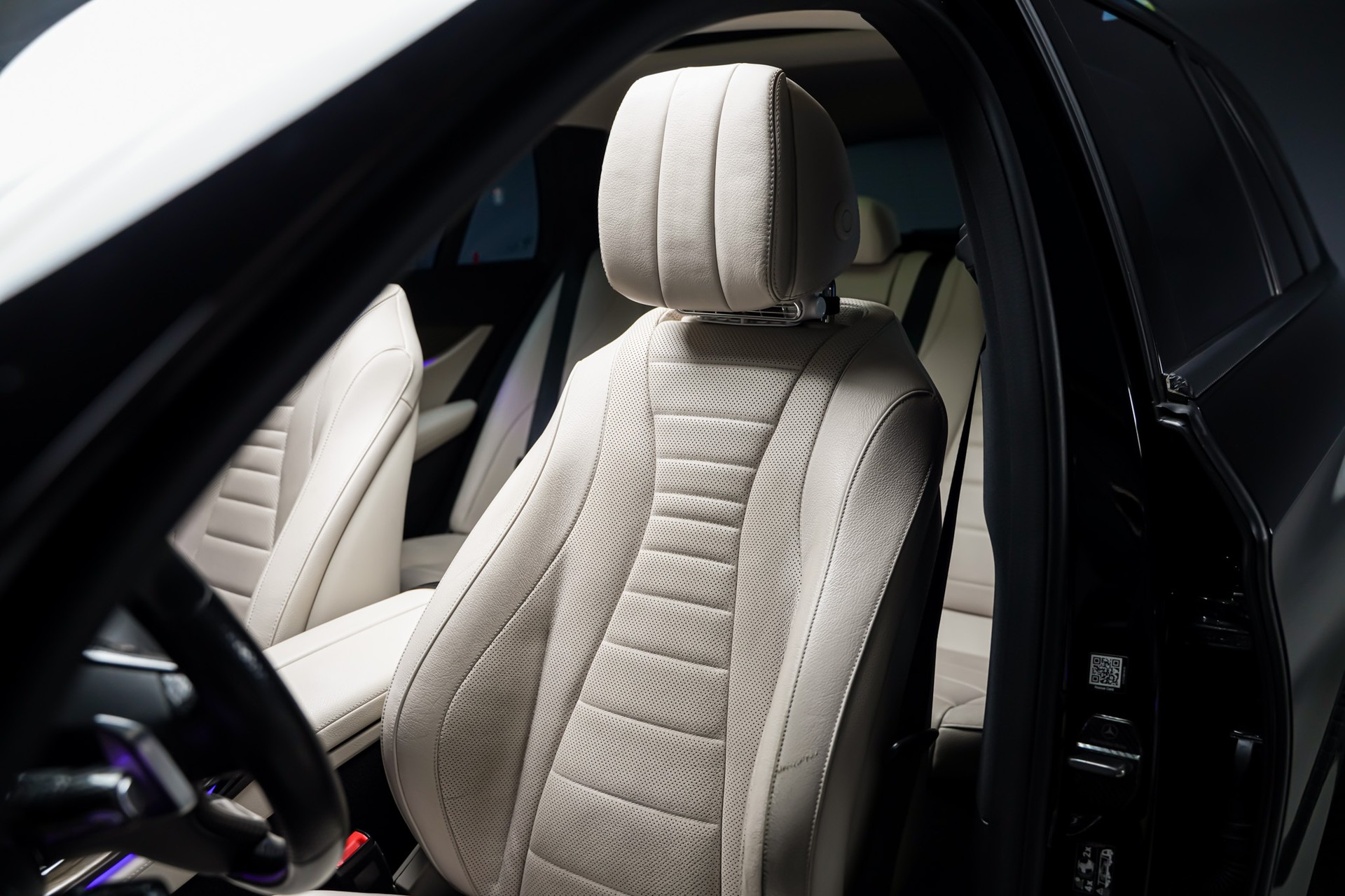MERCEDES-BENZ E 350 d Avantgarde 9G-Tronic-image-13