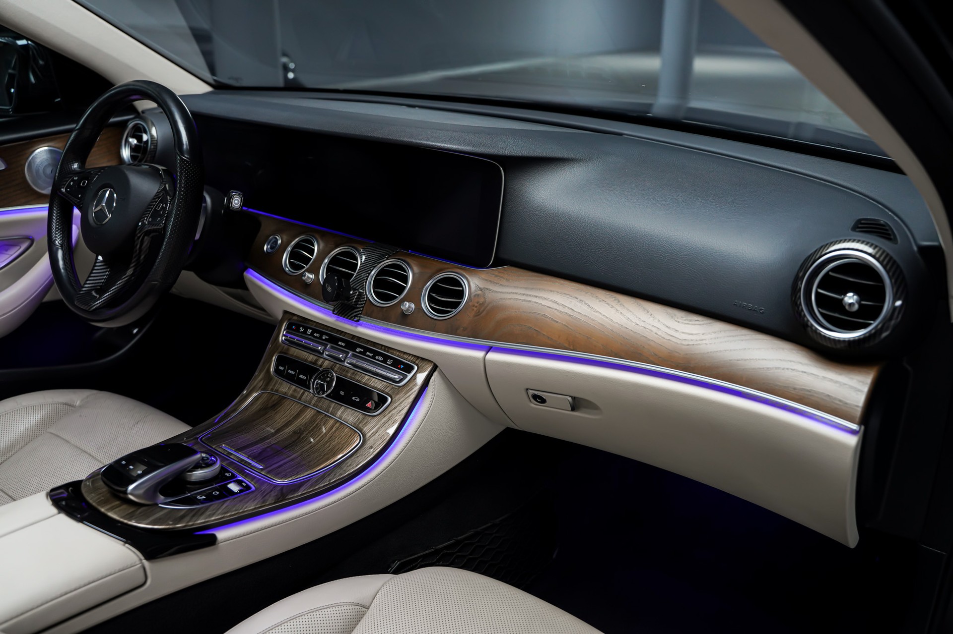 MERCEDES-BENZ E 350 d Avantgarde 9G-Tronic-image-19