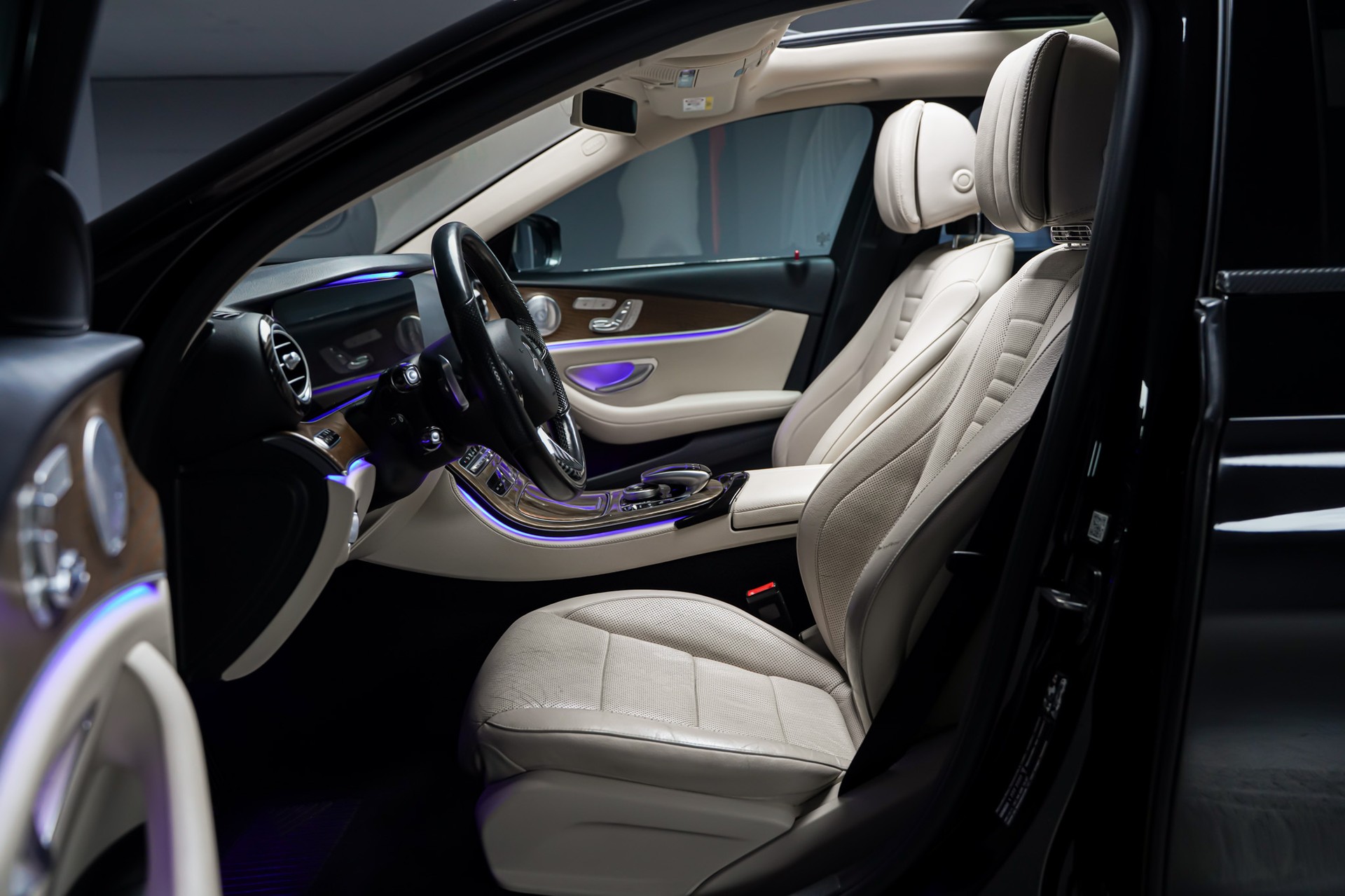 MERCEDES-BENZ E 350 d Avantgarde 9G-Tronic-image-12