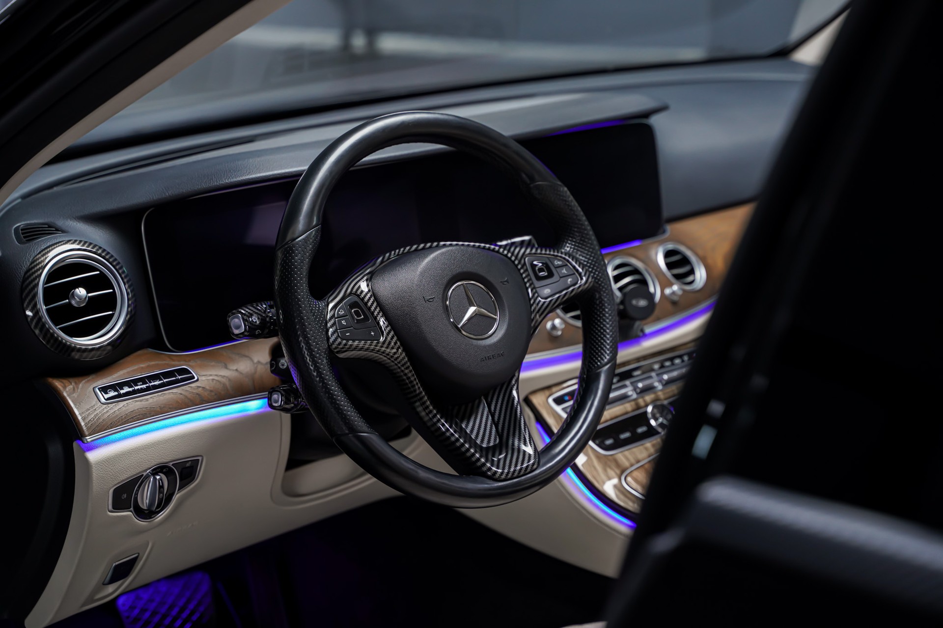 MERCEDES-BENZ E 350 d Avantgarde 9G-Tronic-image-9