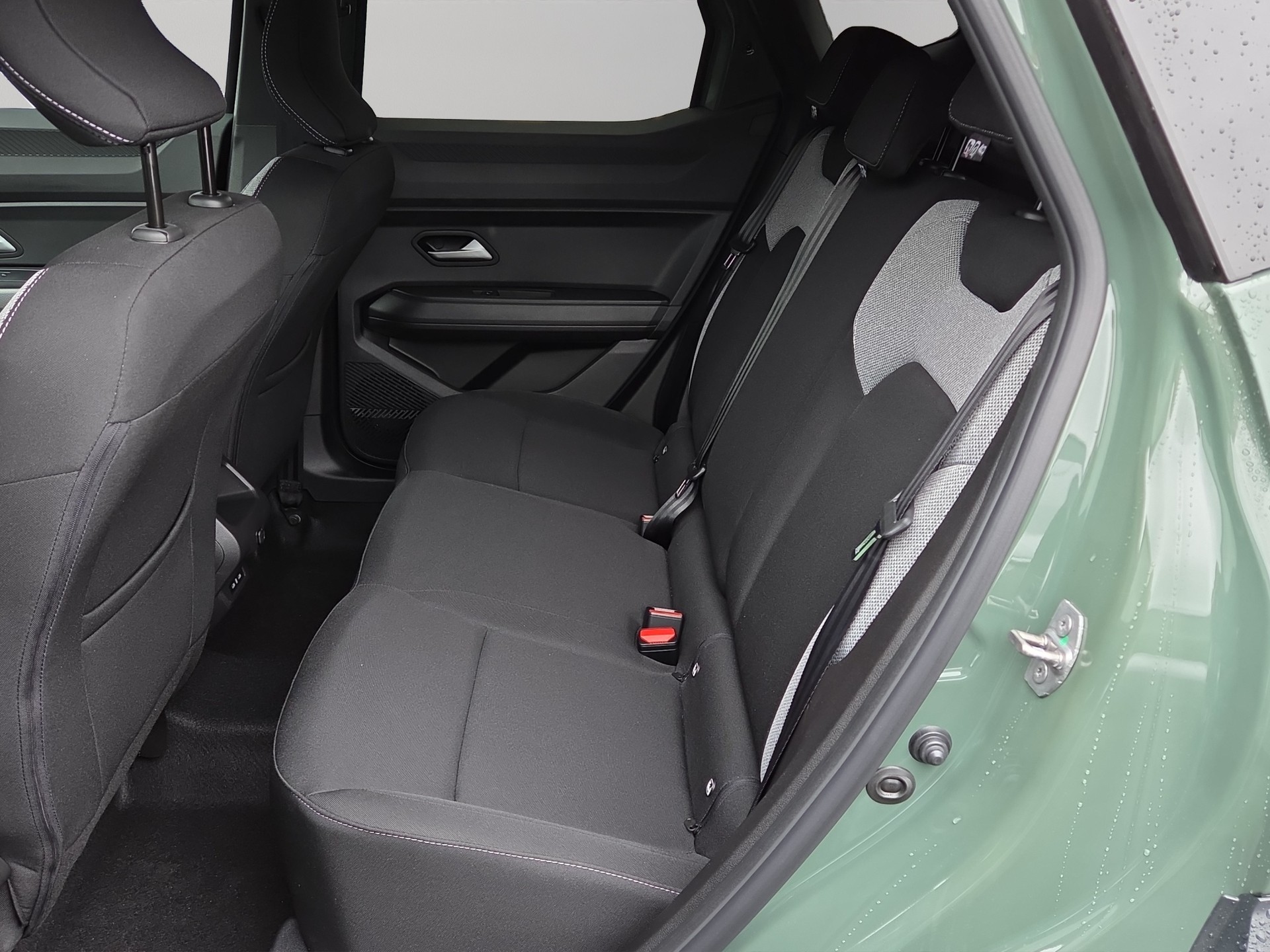 DACIA Duster HEV 155 Journey-image-13