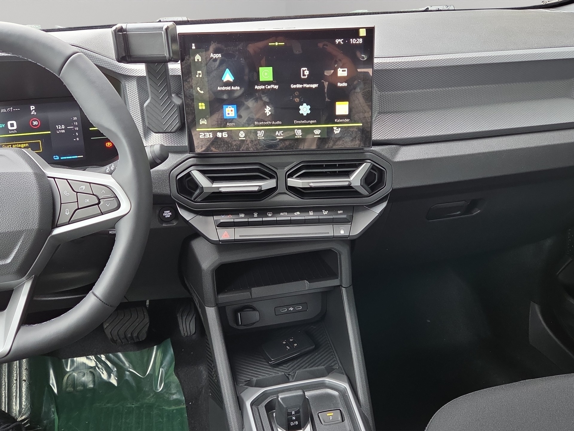 DACIA Duster HEV 155 Journey-image-12