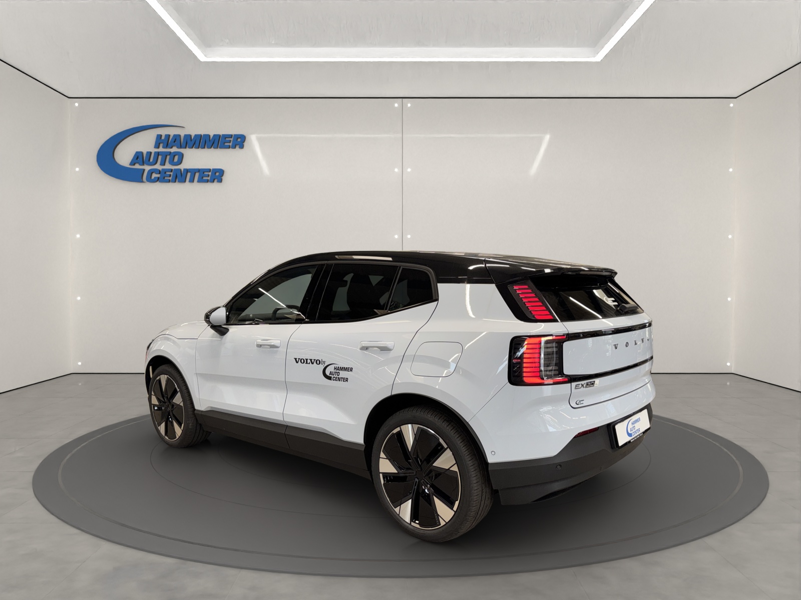 VOLVO EX30 E60 Twin Ultra Performance AWD-image-2