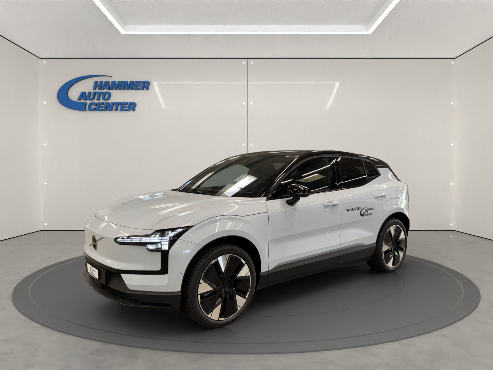 VOLVO EX30 E60 Twin Ultra Performance AWD-image-0