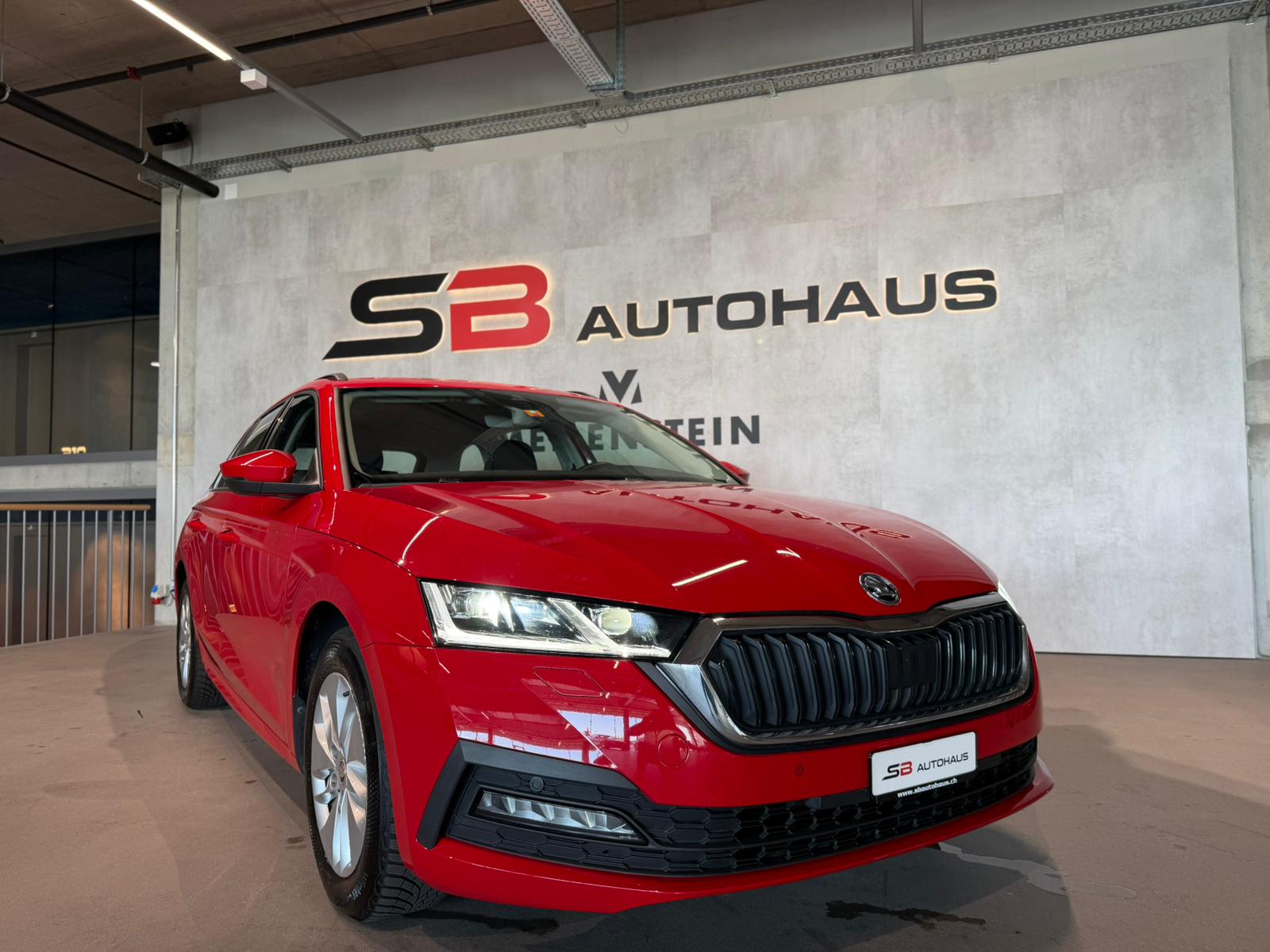 SKODA Octavia Combi 2.0 TDI DSG Ambition-image-4