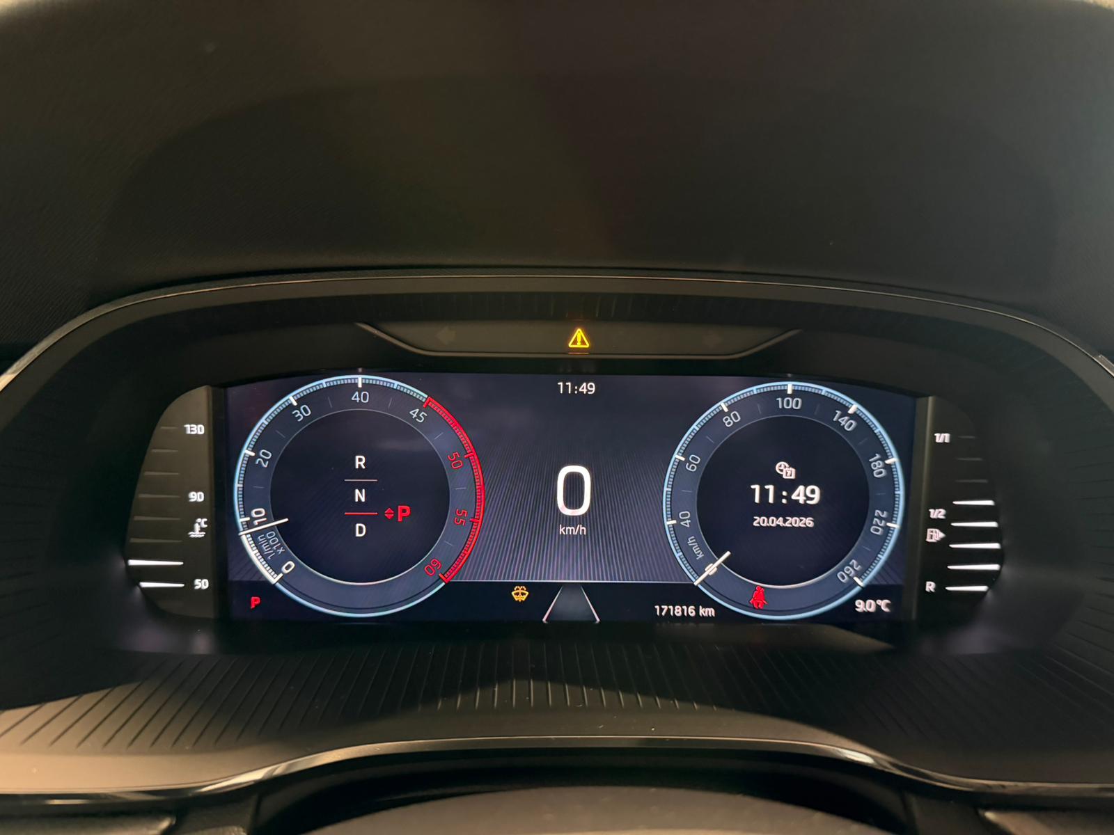 SKODA Octavia Combi 2.0 TDI DSG Ambition-image-25