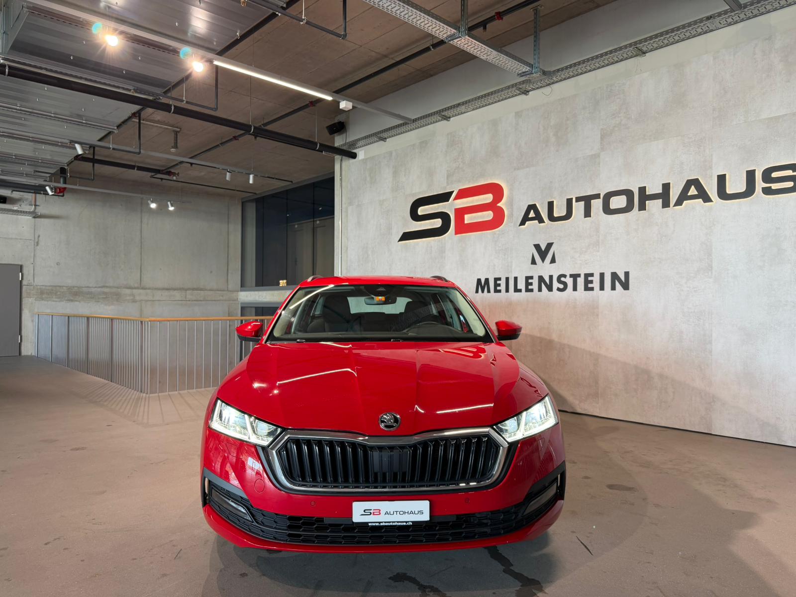 SKODA Octavia Combi 2.0 TDI DSG Ambition-image-1