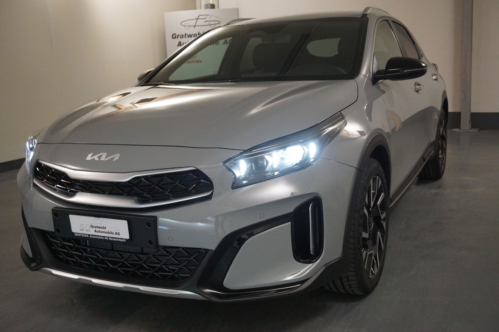 KIA XCeed 1.6 T-GDi Greydition DCT-showroom-element-1