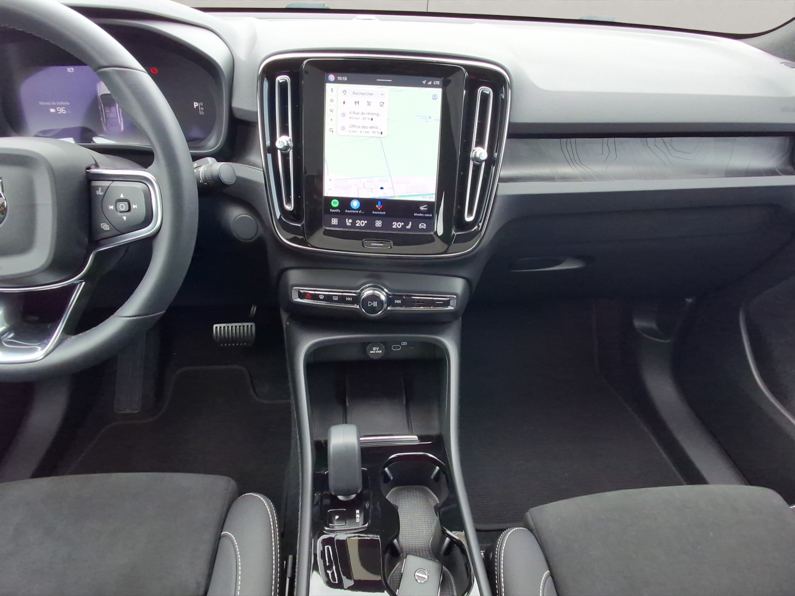 VOLVO C40 P6 Recharge Plus-image-9