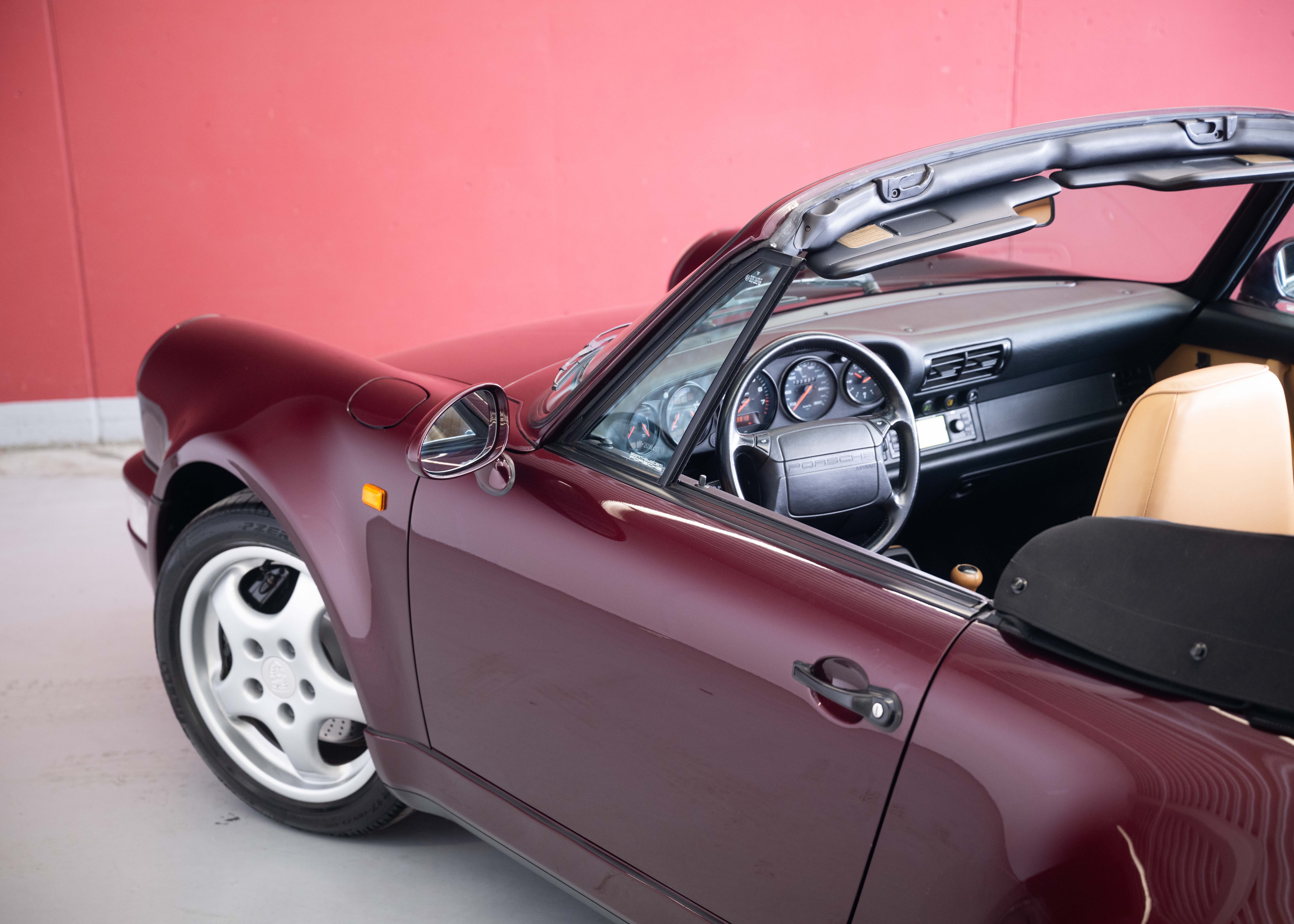 Image PORSCHE 911 911 Carrera 2 Turbo Look (2nd hand Swiss car, fantastic condition, full Porsche service history, L999 special paint)
