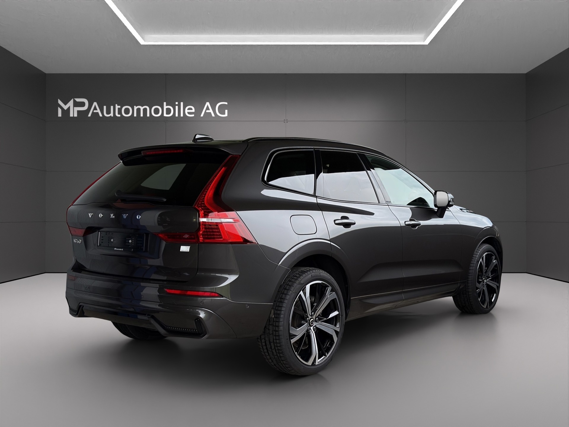 VOLVO XC60 T8 eAWD PluginHybrid Ultimate Dark Geartronic-showroom-element-2