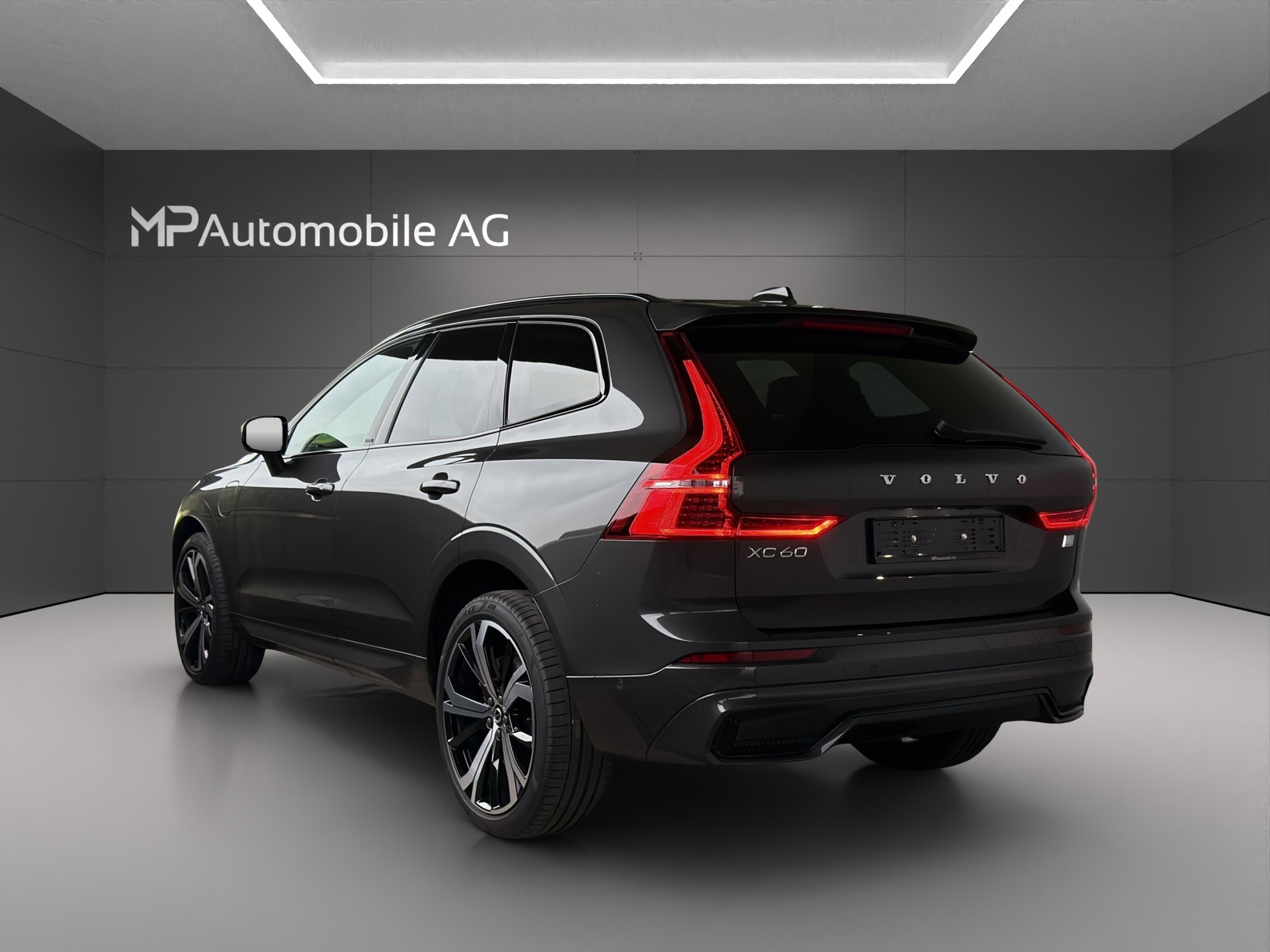 VOLVO XC60 T8 eAWD PluginHybrid Ultimate Dark Geartronic-image-4