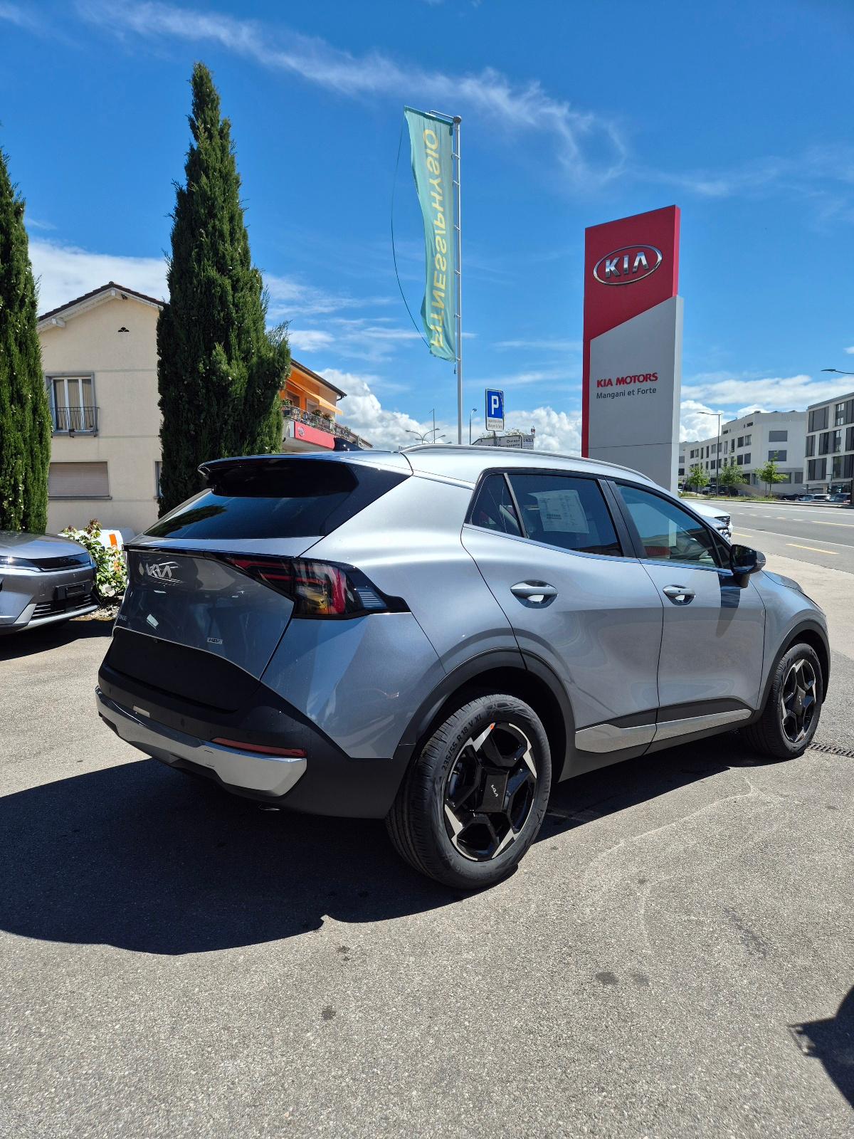 KIA Sportage 1.6 T-GDi Hybrid Power Edition 2WD-image-2