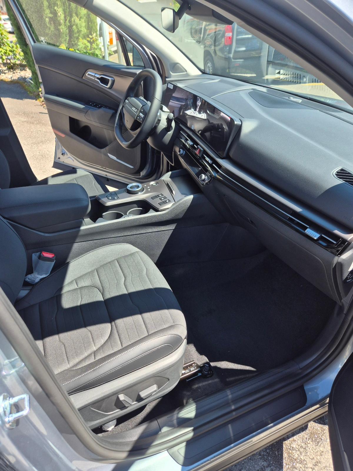 KIA Sportage 1.6 T-GDi Hybrid Power Edition 2WD-image-9