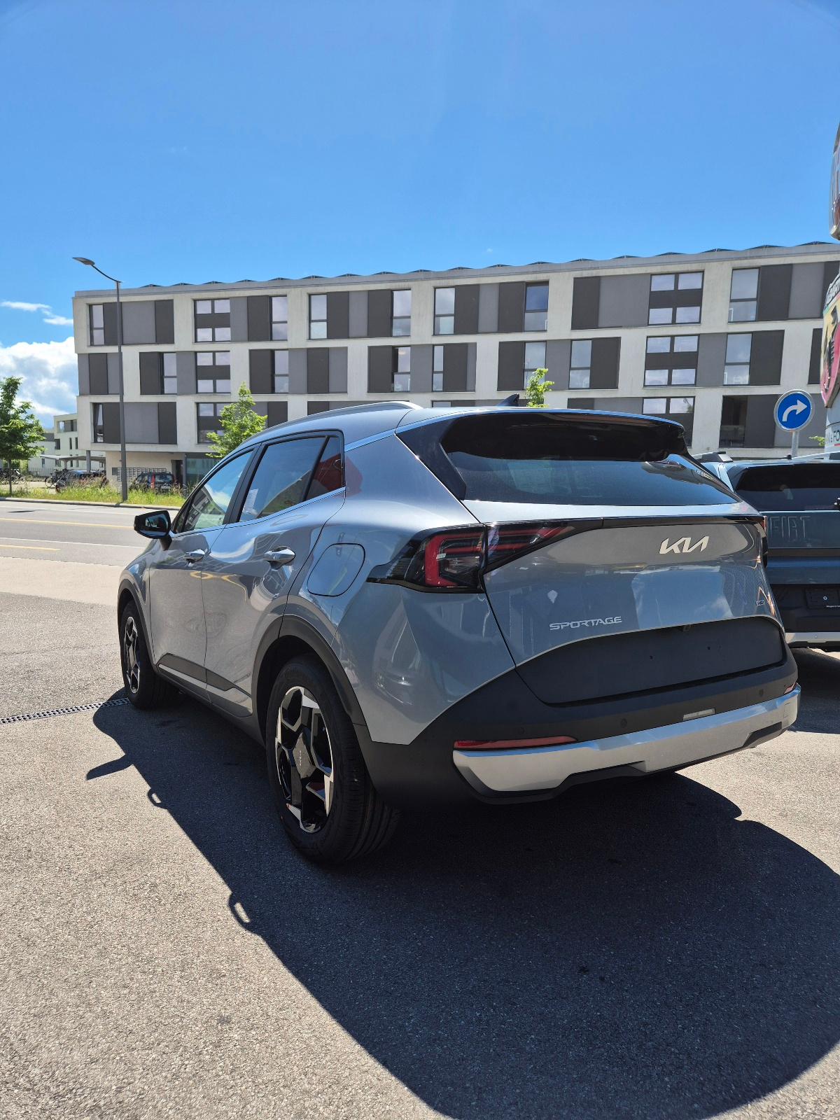 KIA Sportage 1.6 T-GDi Hybrid Power Edition 2WD-image-3