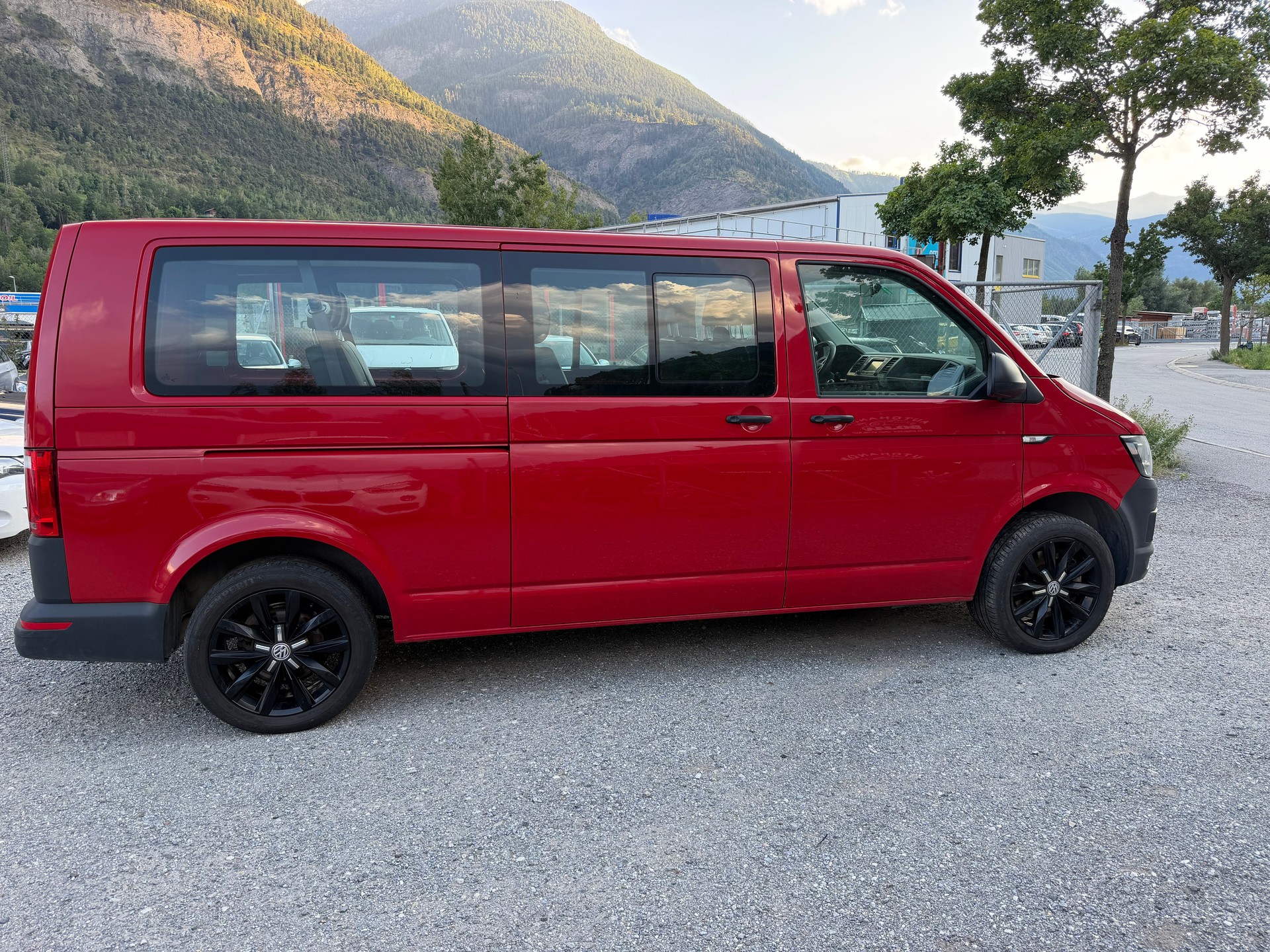 VW T6 Caravelle 2.0 Bi-TDI Comfortline 4Motion LWB-image-4