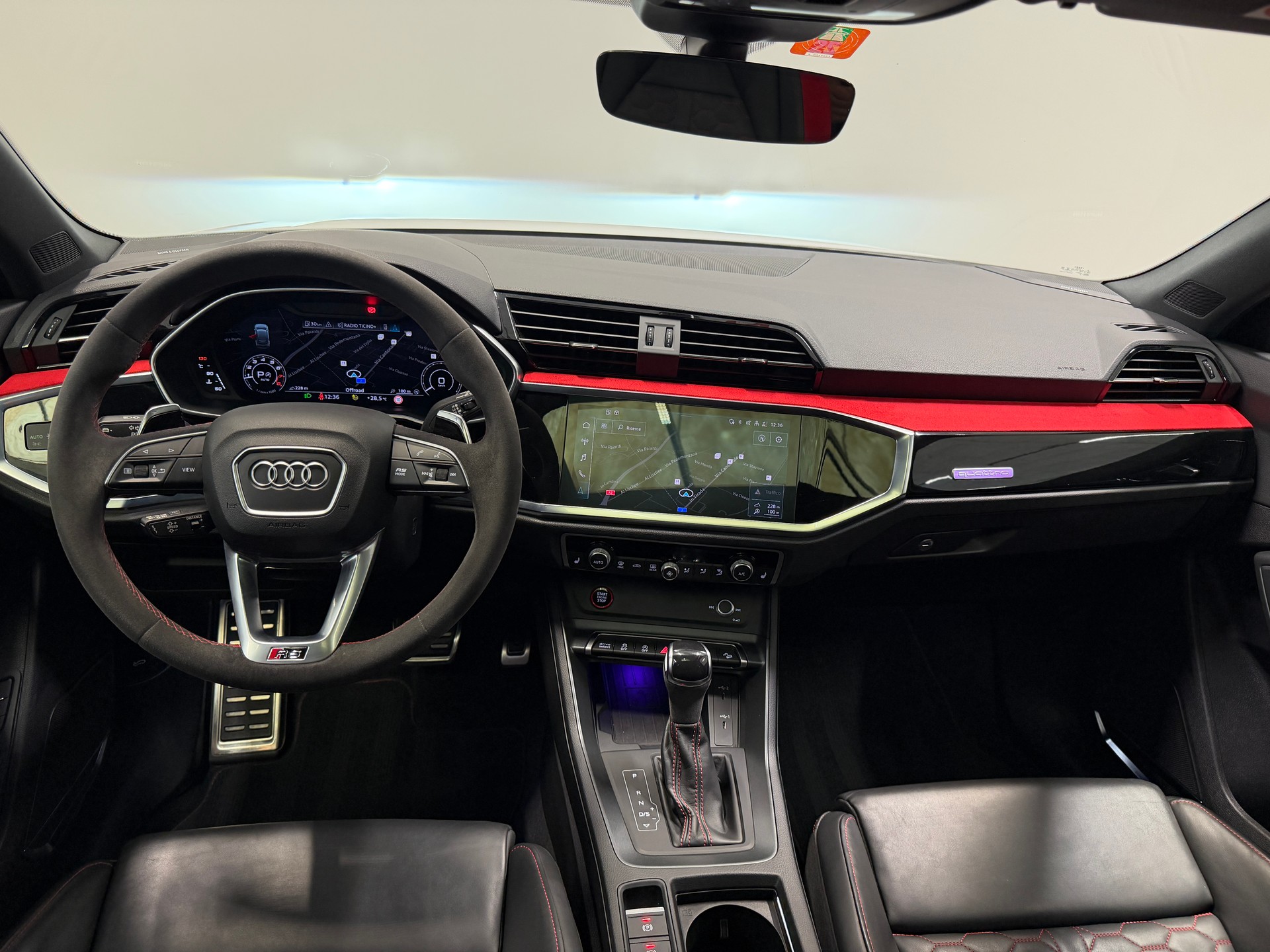 AUDI RS Q3 Sportback quattro S tronic-image-8