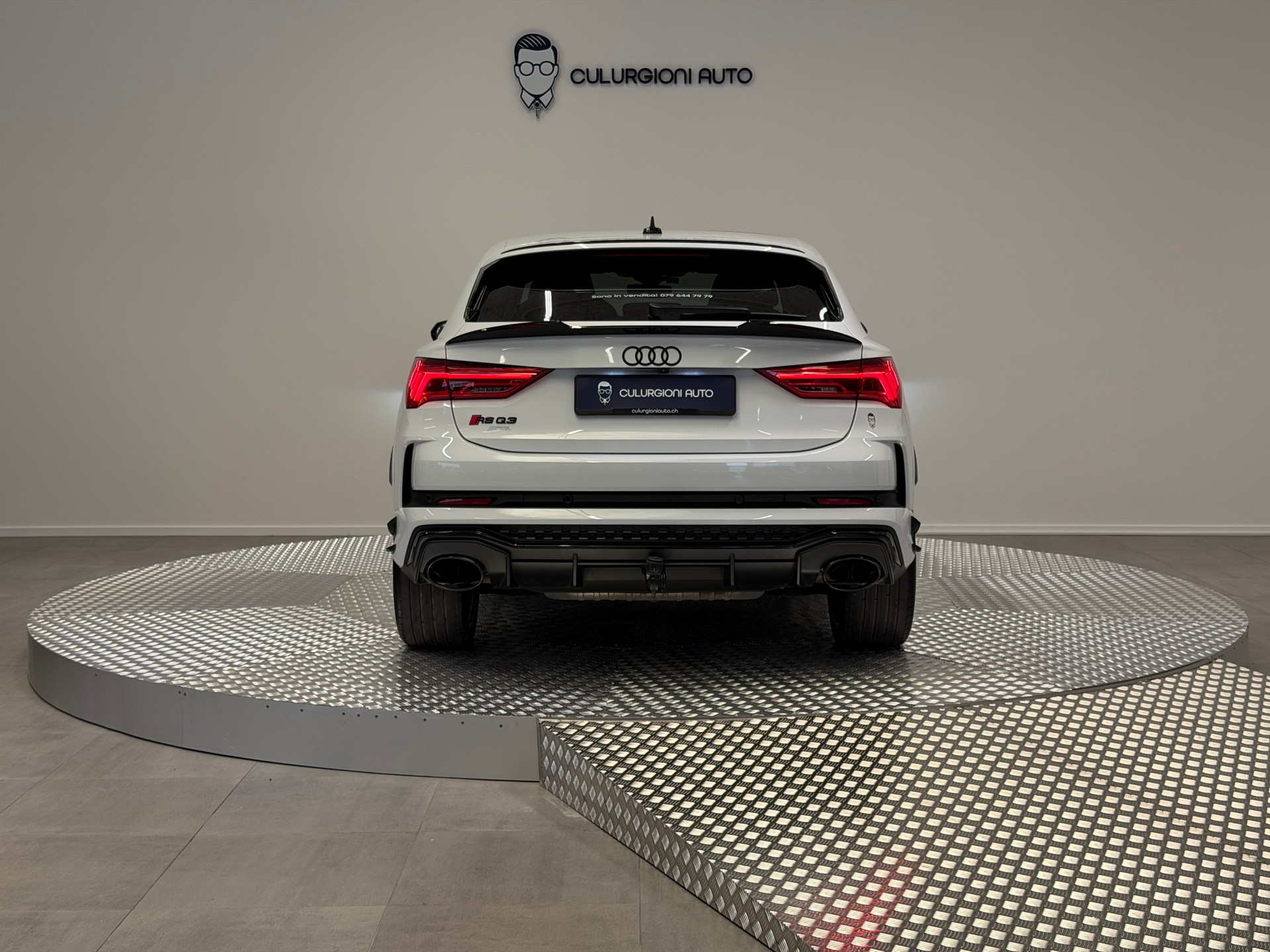 AUDI RS Q3 Sportback quattro S tronic-image-5